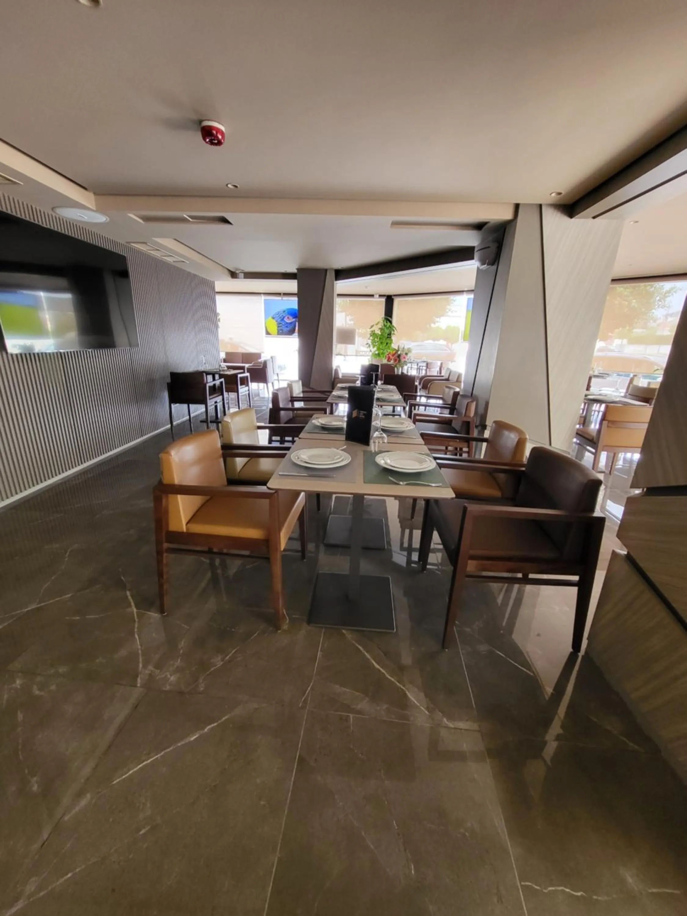 Restaurant/places to eat in Hotel Appartement Tanger