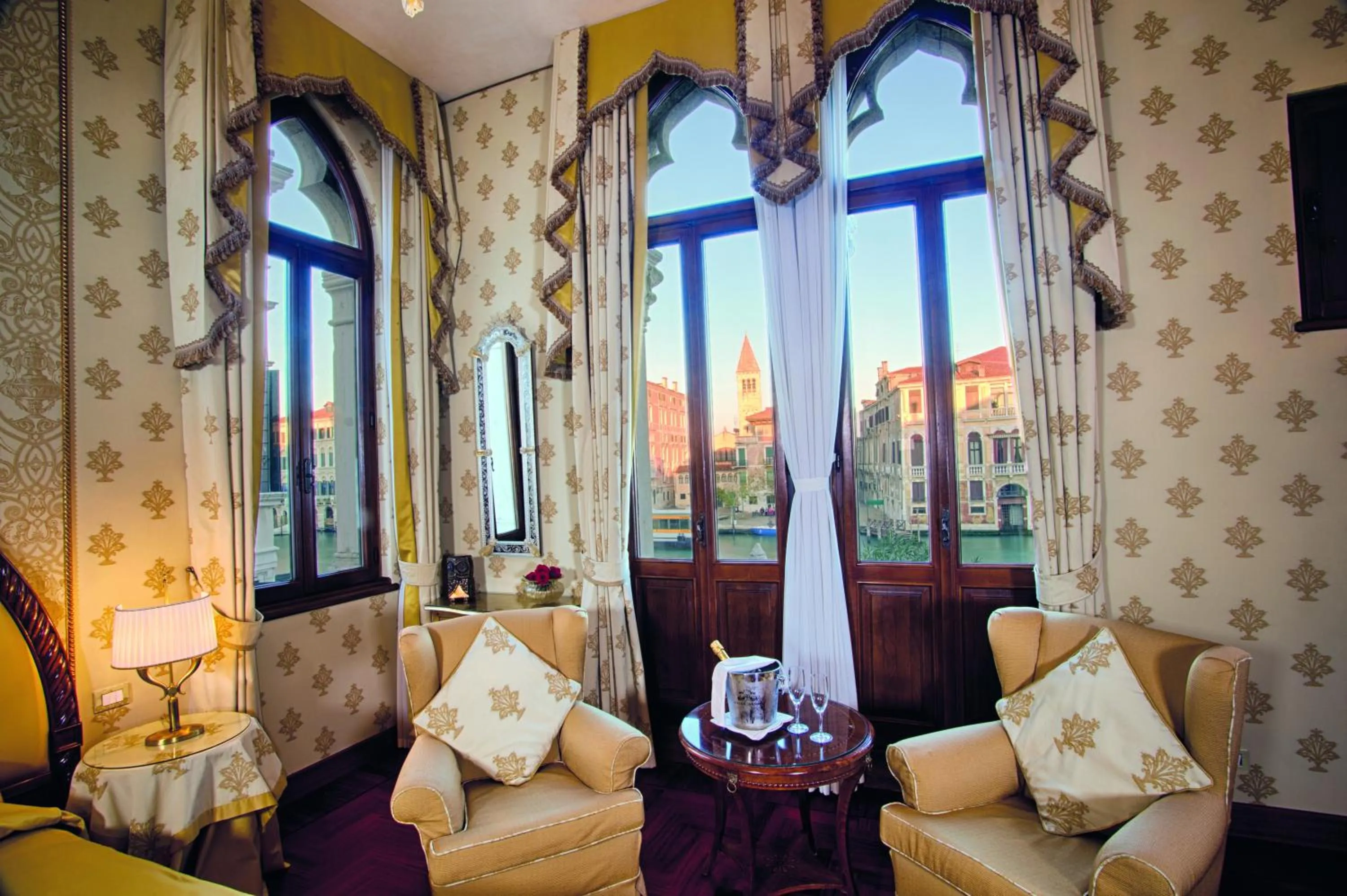 Seating area in Hotel Palazzo Stern