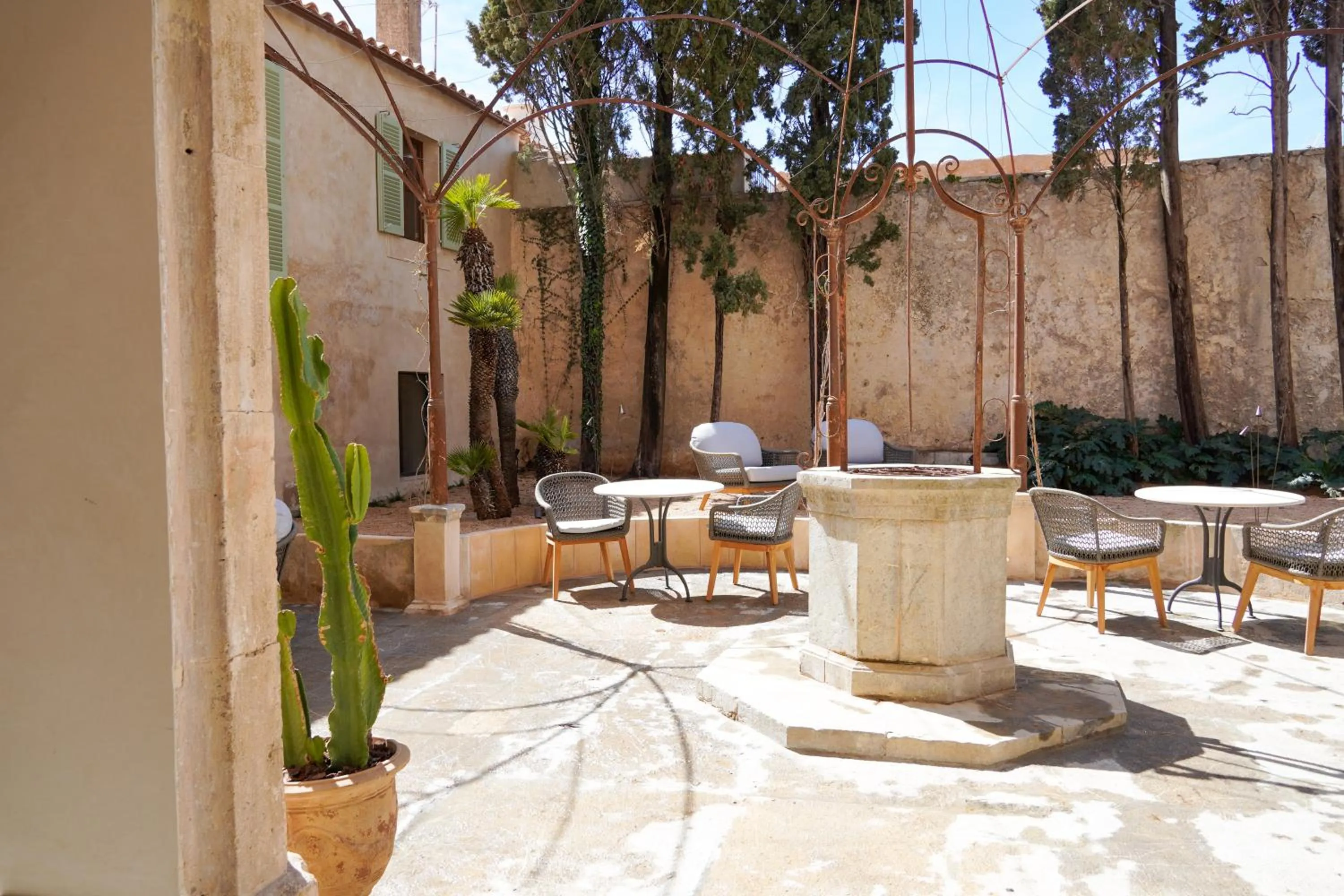 Patio in Juz de Yartan Art Hotel - Adults Only
