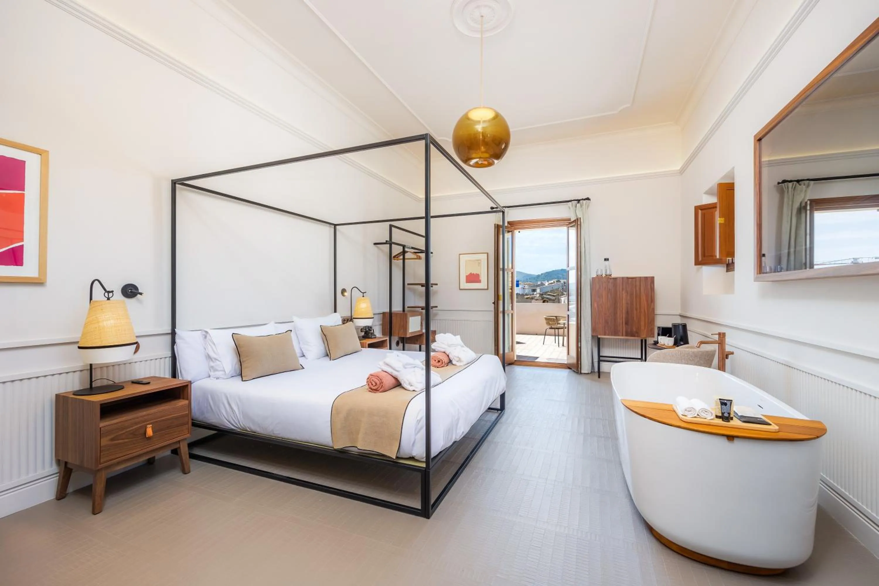 Bedroom, Bed in Juz de Yartan Art Hotel - Adults Only