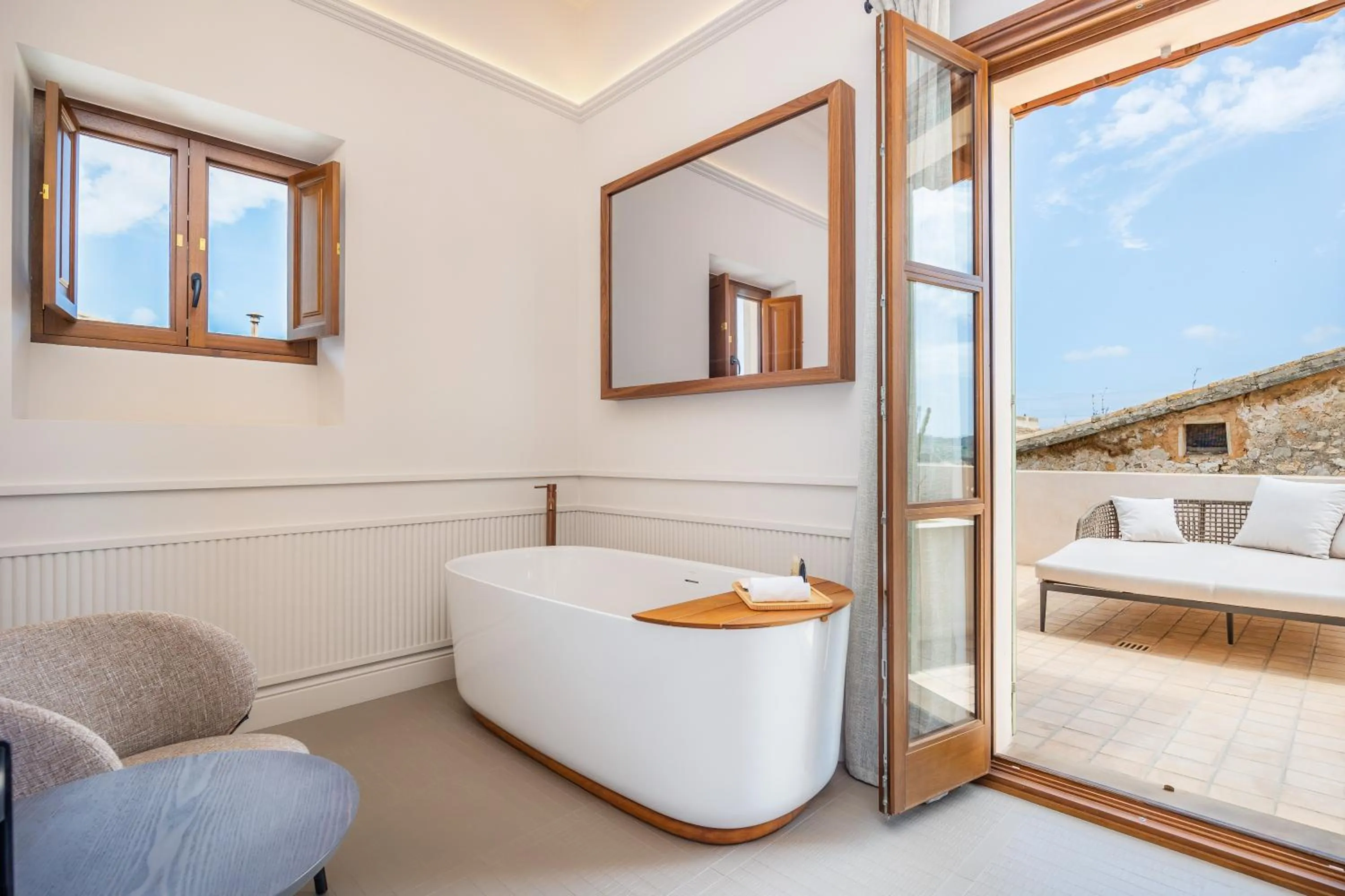 Bedroom, Bed in Juz de Yartan Art Hotel - Adults Only