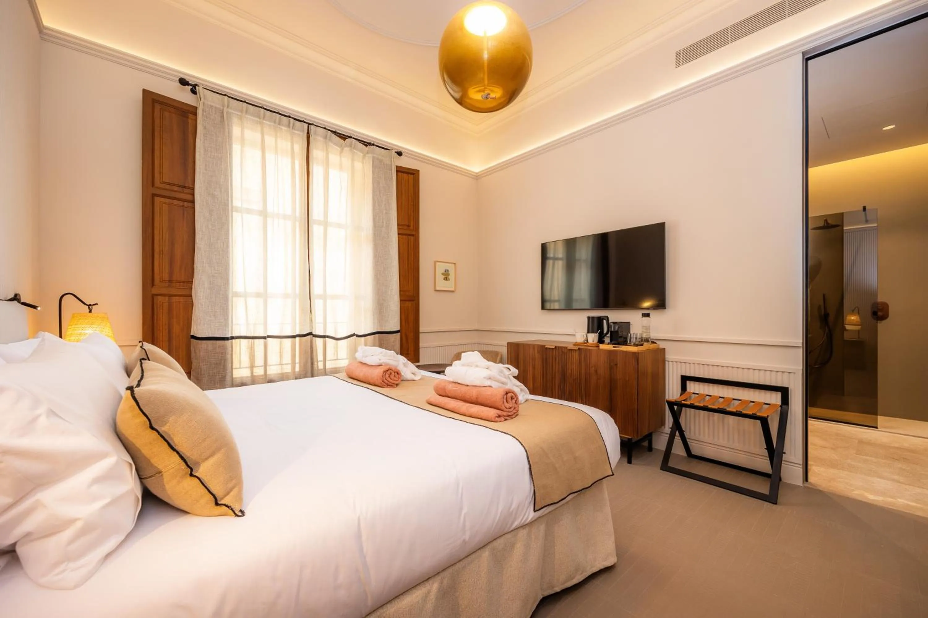 Bedroom, Bed in Juz de Yartan Art Hotel - Adults Only