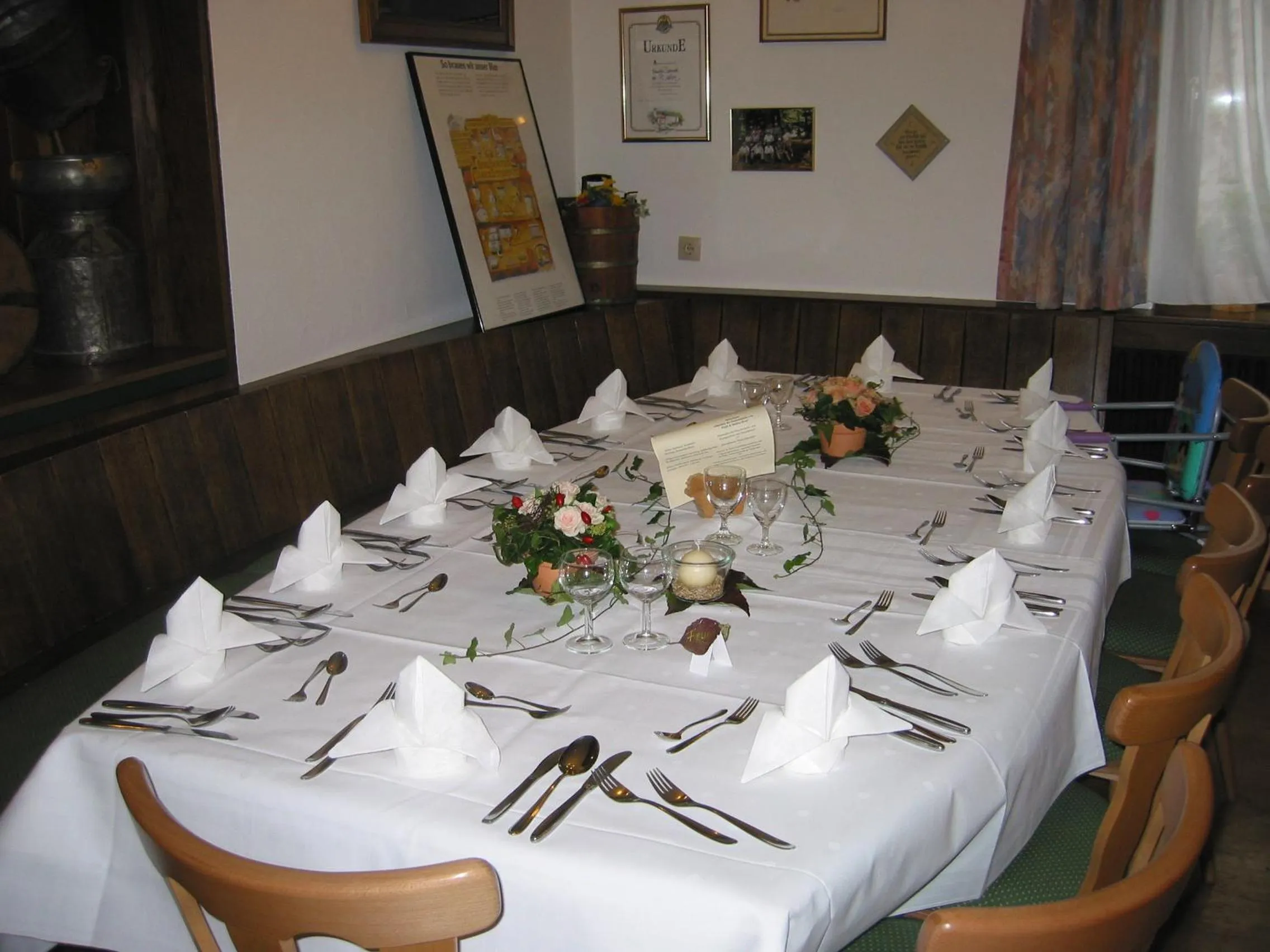 Restaurant/places to eat in Gasthof zum Lamm