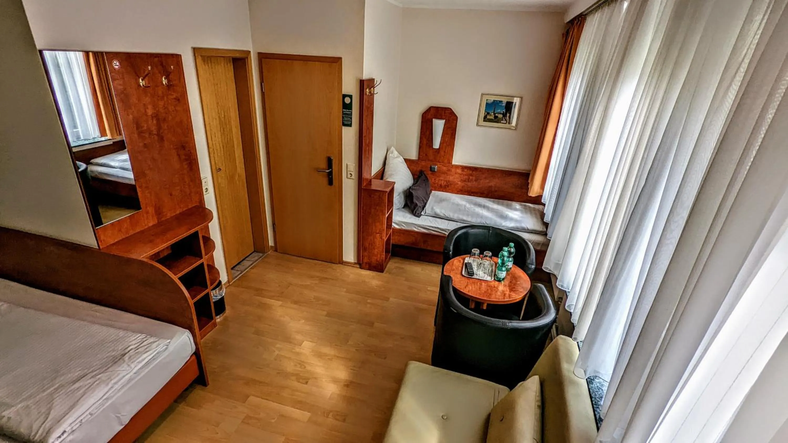 Photo of the whole room, Bed in Hotel am Rathaus