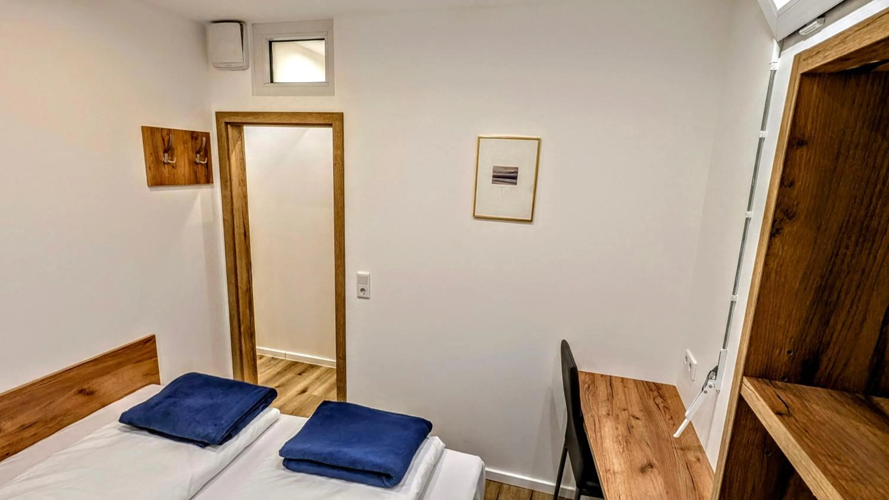 Photo of the whole room, Bed in Hotel am Rathaus