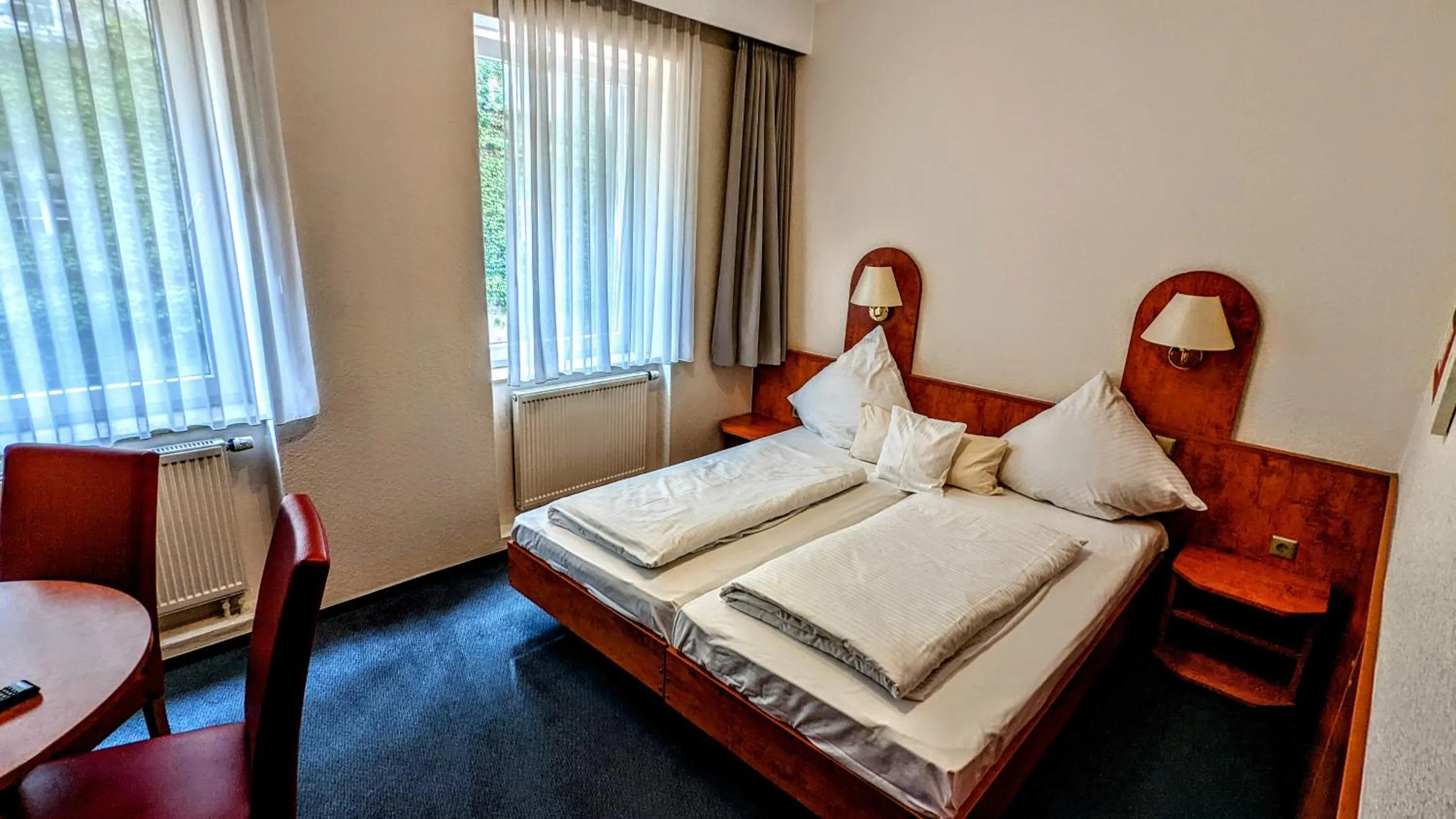 Bed in Hotel am Rathaus