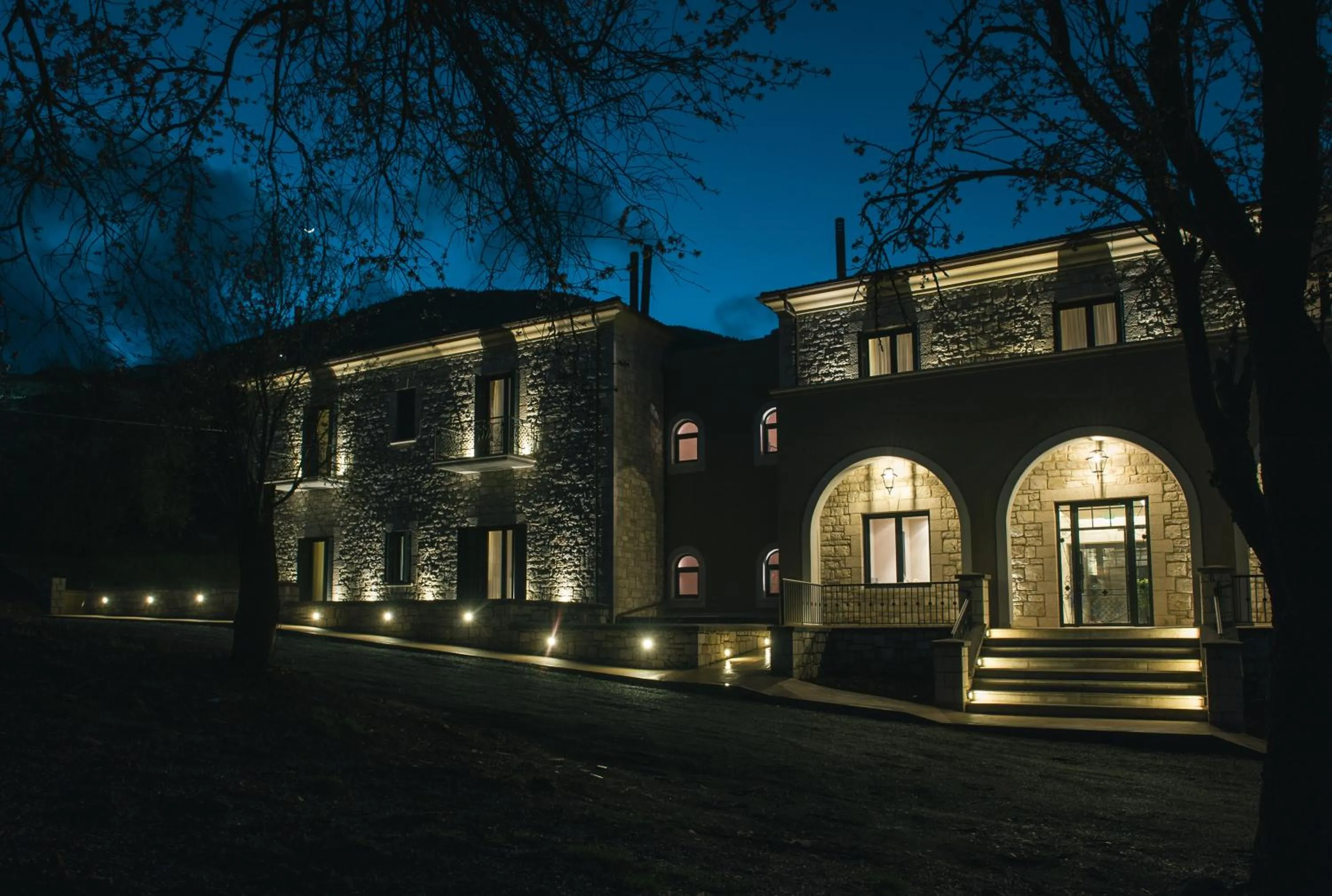 Facade/entrance in Levidi Suites