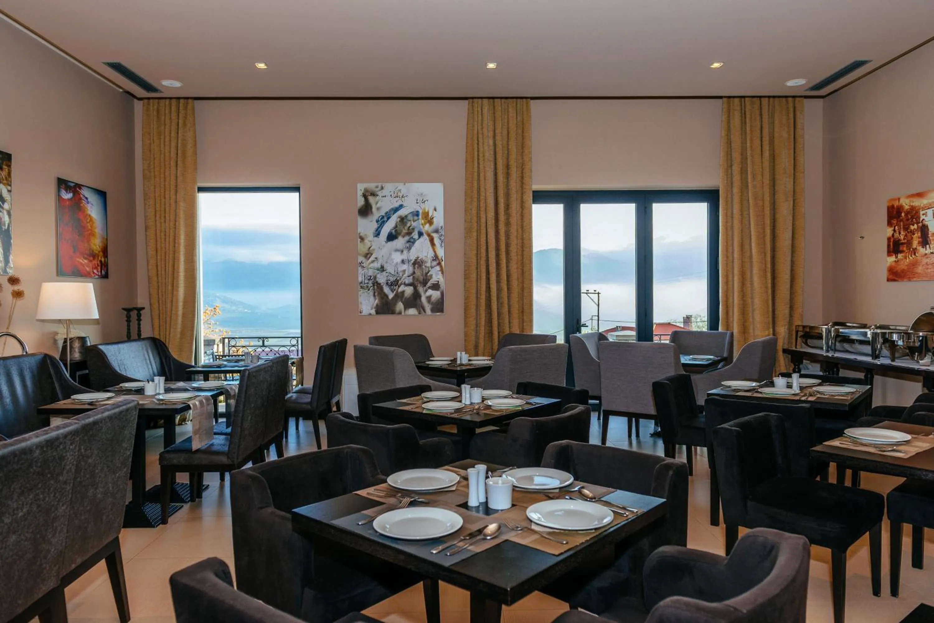 Restaurant/places to eat in Levidi Suites