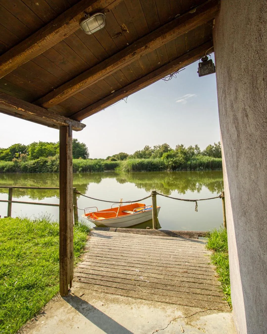 Natural landscape in Residenze Di La' Dal Fiume