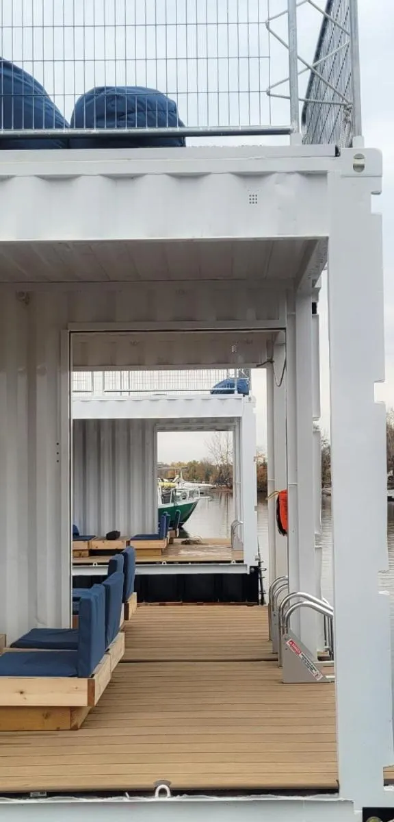 Balcony/Terrace in Flotel St-Jean-sur-Richelieu