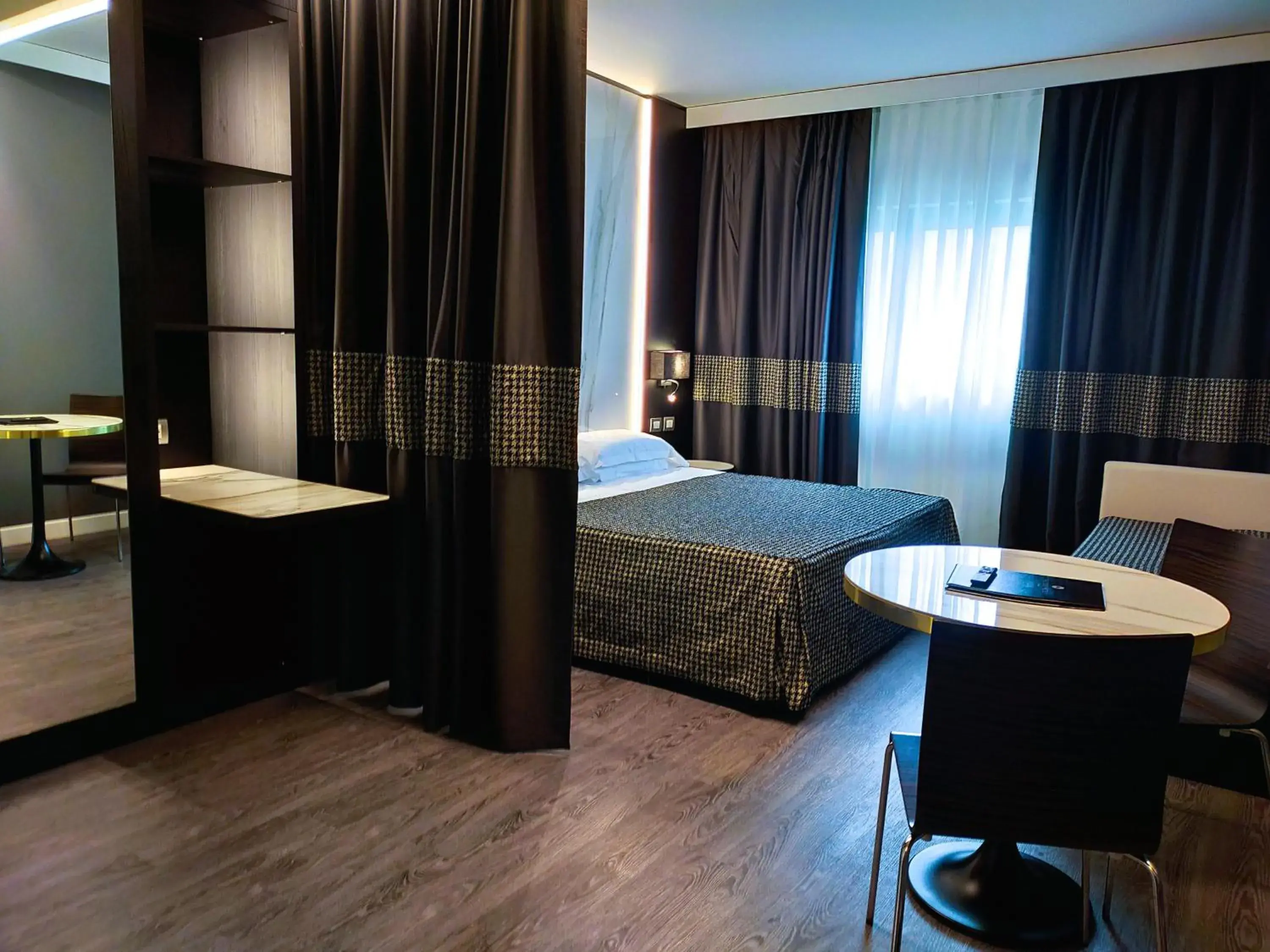 Executive Double Room in The Sydney Hotel Executive Double Room in The Sydney Hotel