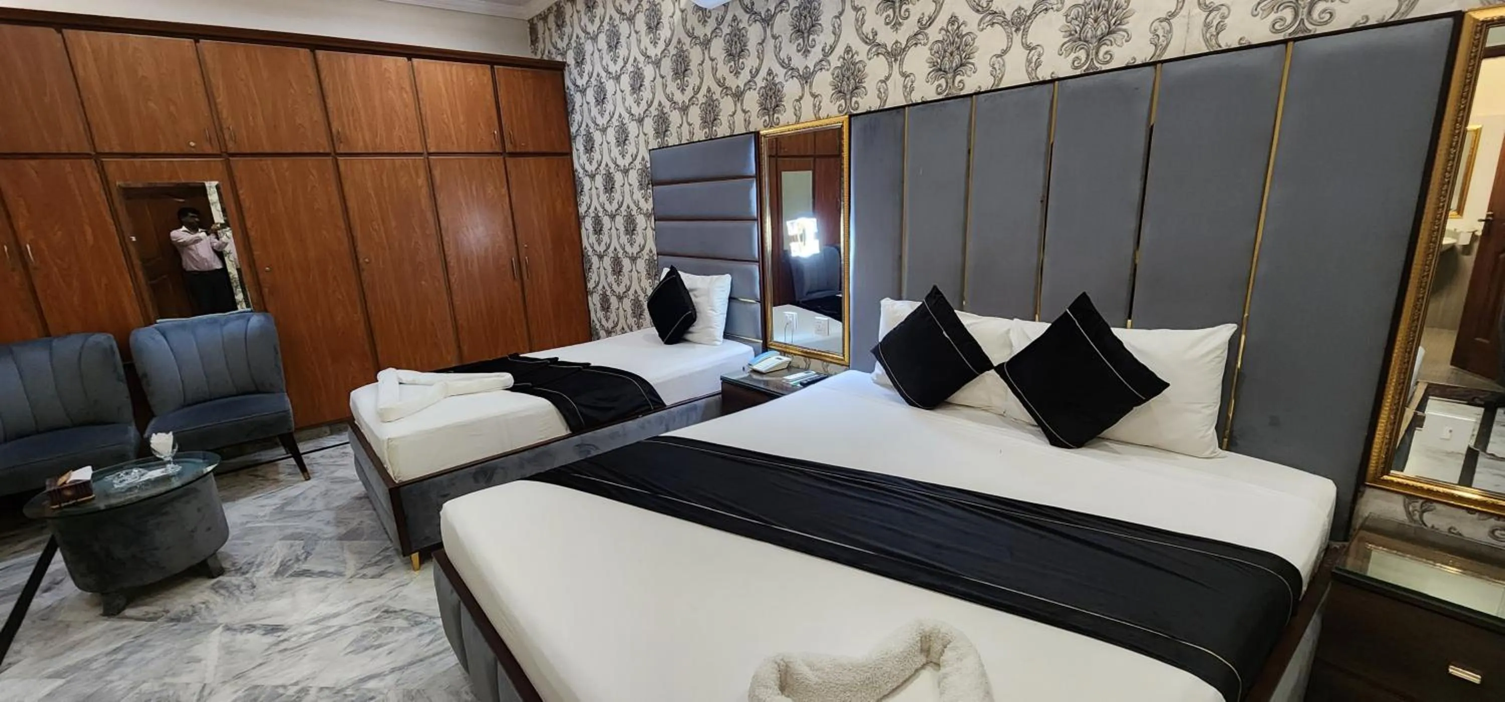 wardrobe, Bed in Red Fort Hotel Gulberg