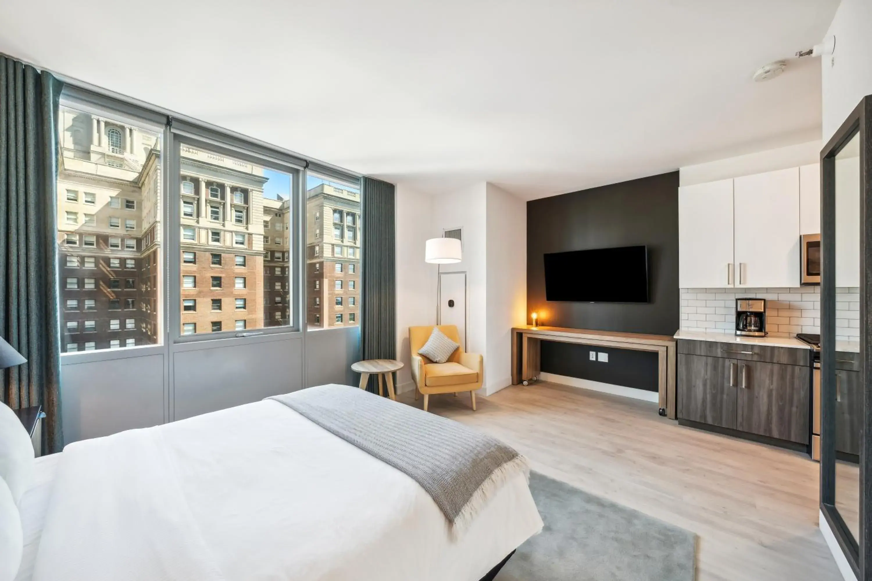 Studio Apt in South Loop Chicago in Sentral Michigan Avenue Studio Apt in South Loop Chicago in Sentral Michigan Avenue