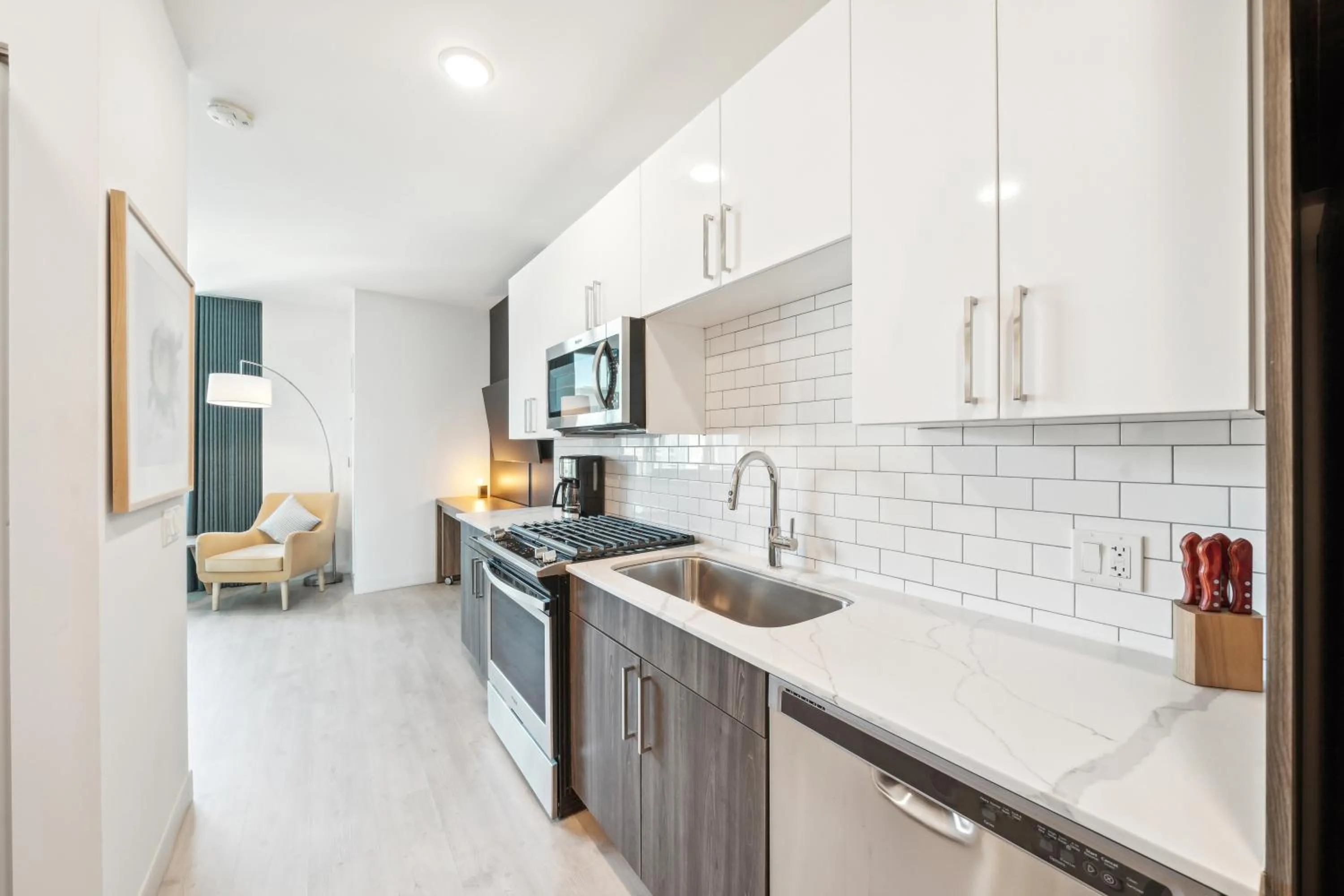 kitchen in Sentral Michigan Avenue