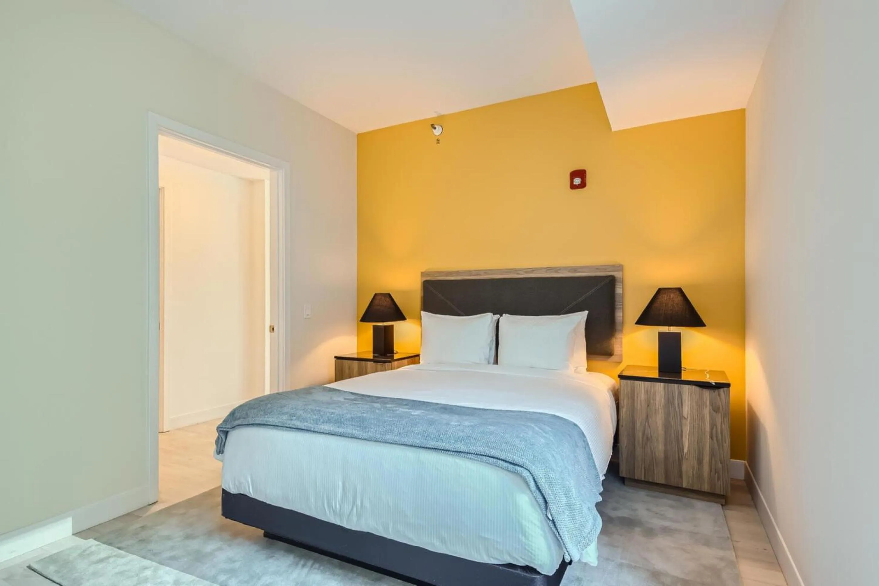 Bed in Sentral Michigan Avenue