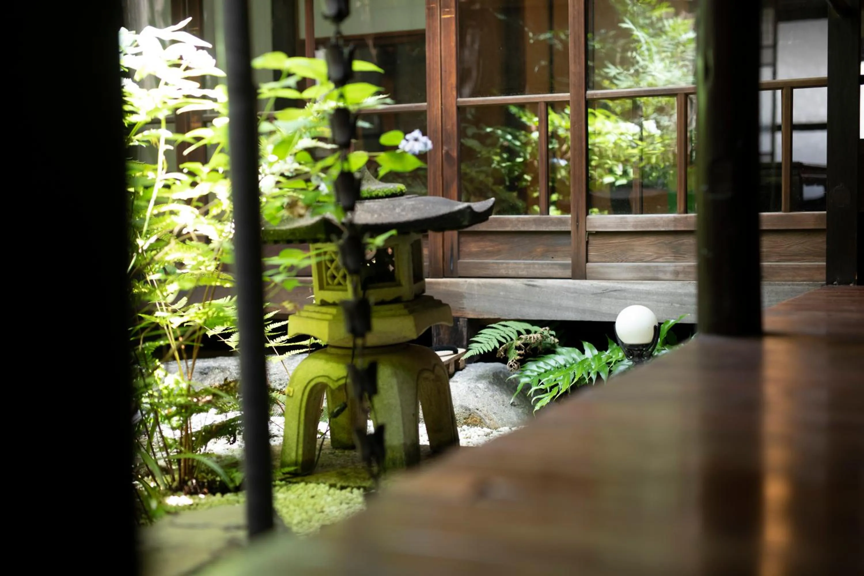 Garden in naokonoza Bettei Umekoji