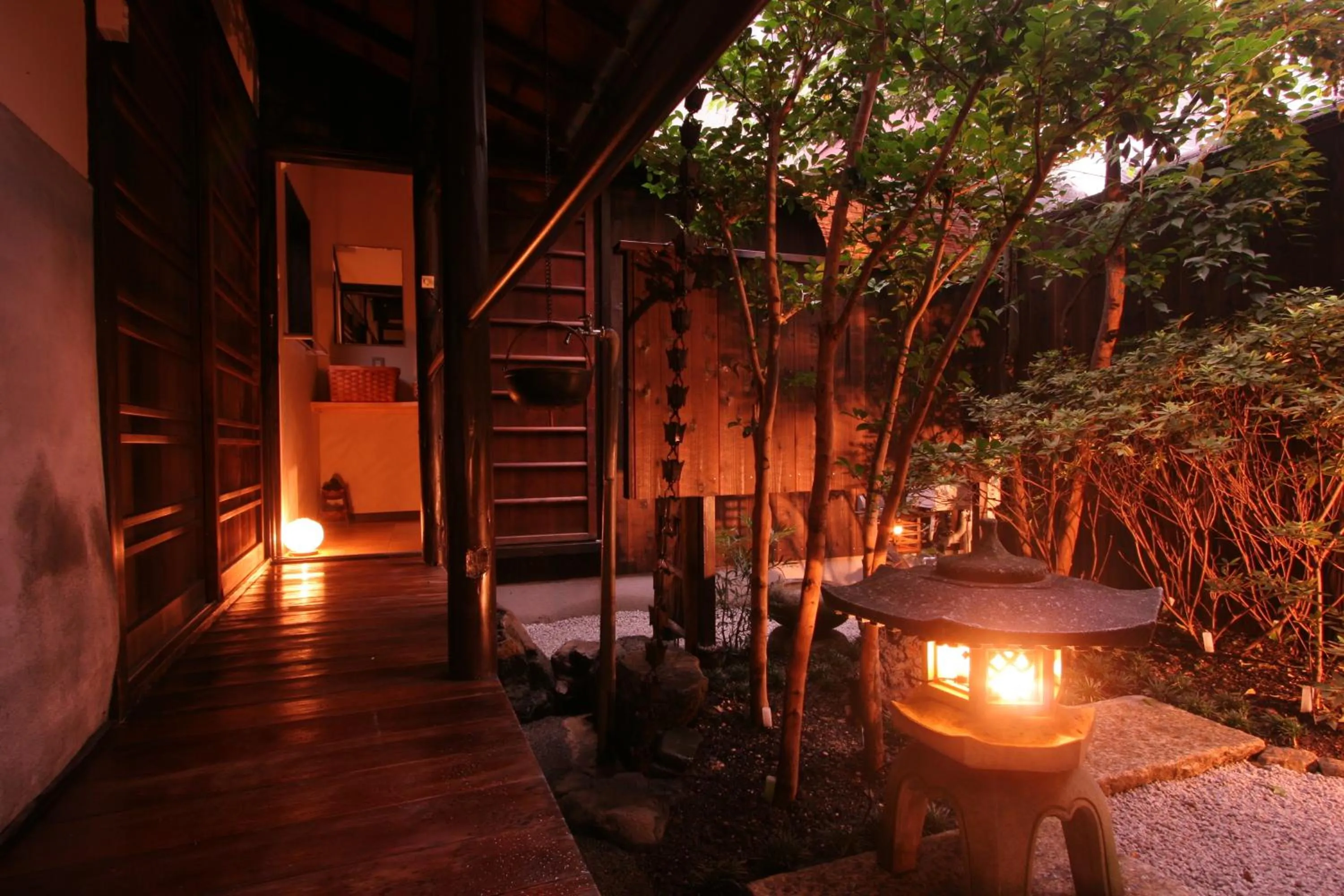 Garden in naokonoza Bettei Umekoji