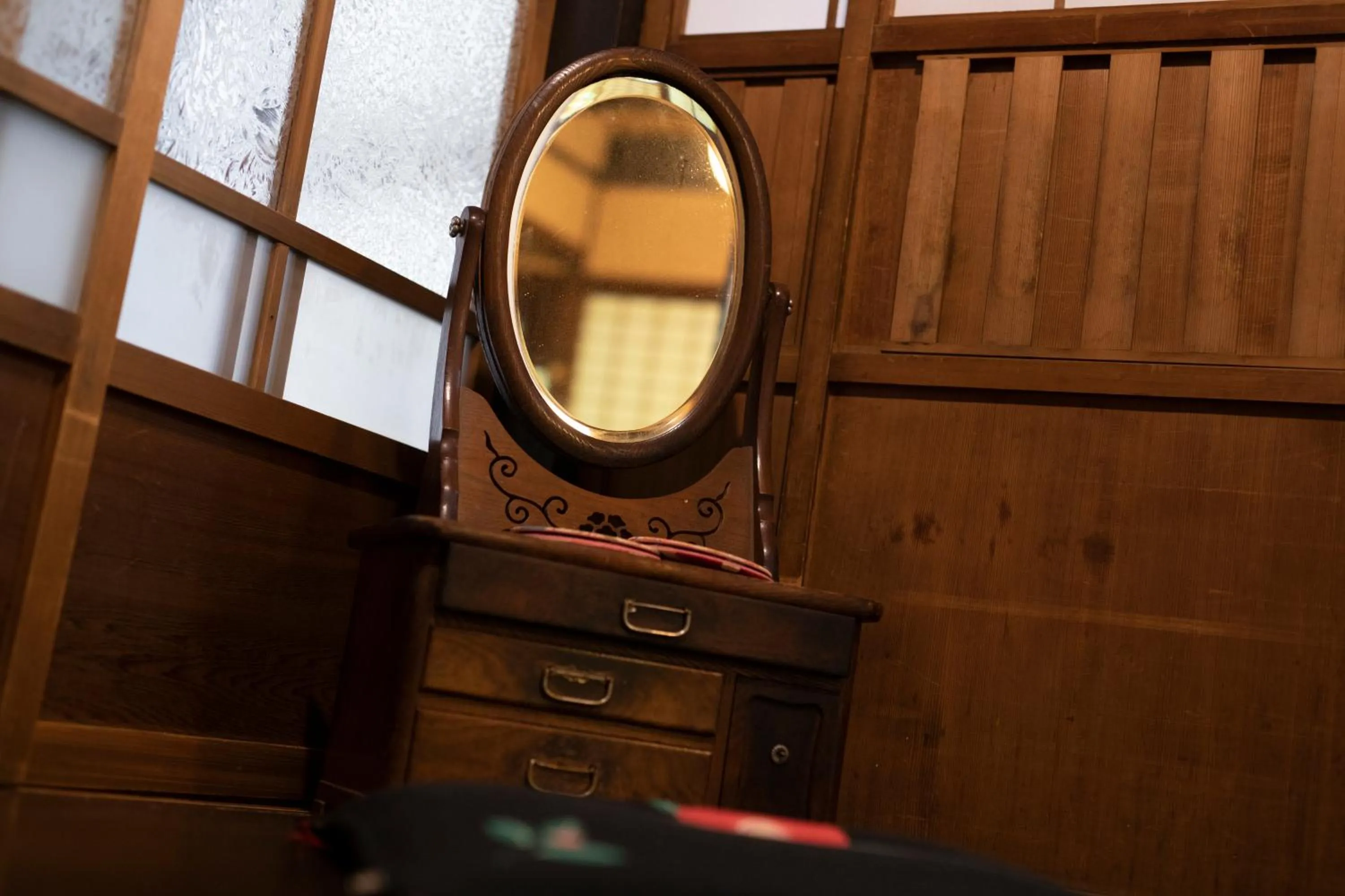 Decorative detail in naokonoza Bettei Umekoji