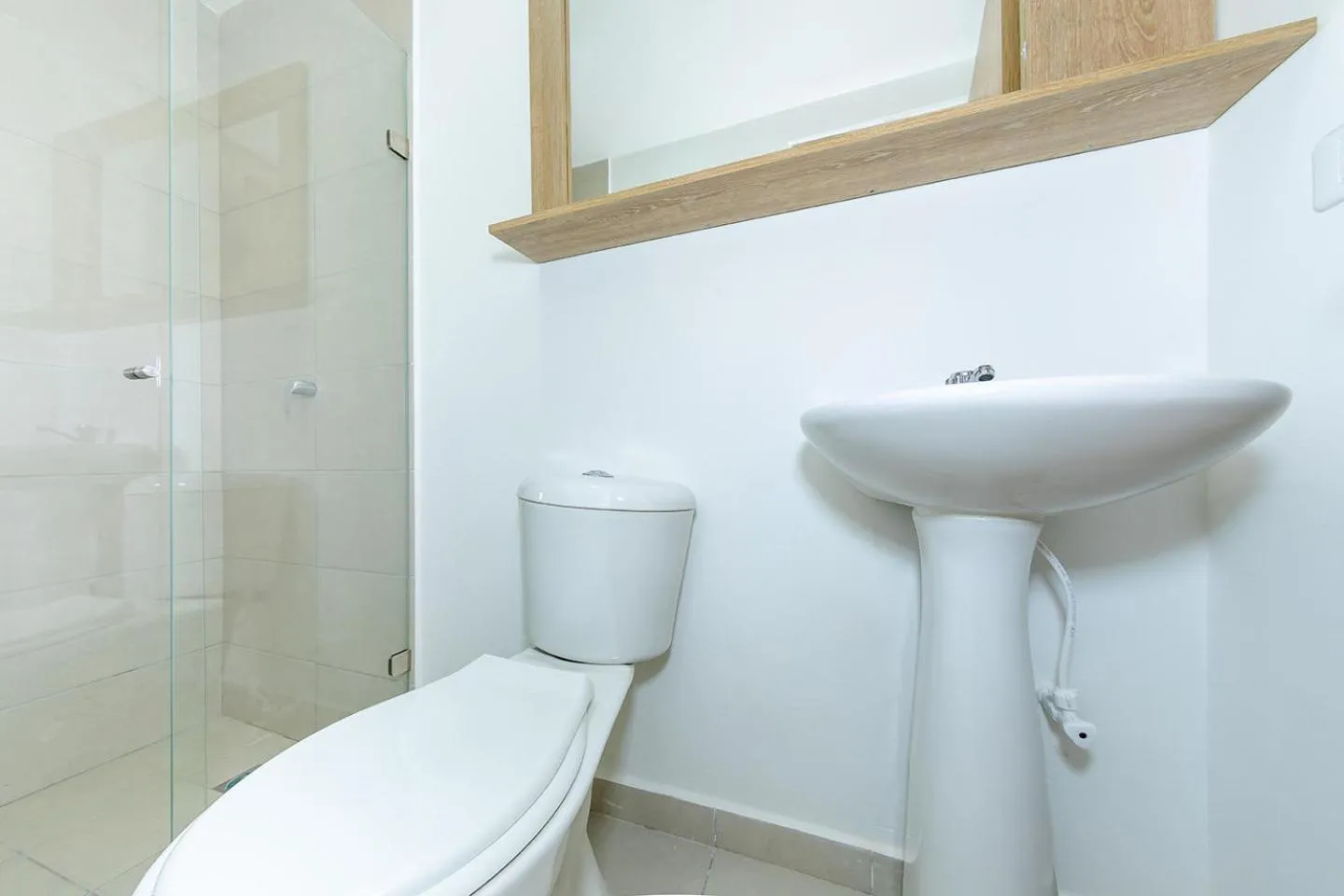 Bathroom in Hotel Medallo City