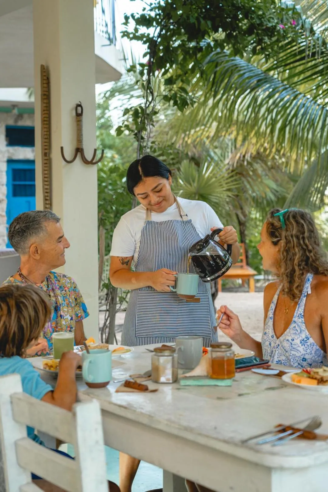 Restaurant/places to eat in Casa Mia El Cuyo Eco Beach Boutique Hotel