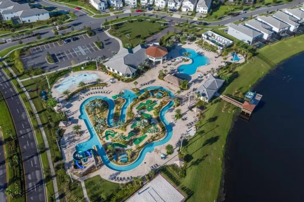 Property building in 2 Bedrooms 2 Bathrooms Storey Lake 3120-403 Pc