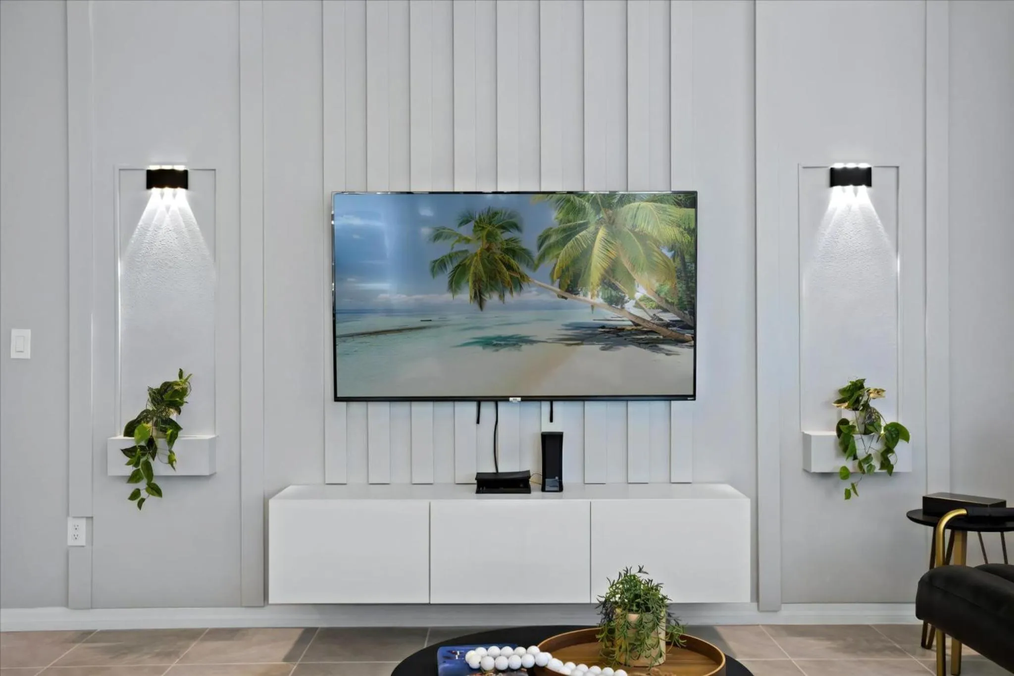 Property building in 6 Bedrooms 5 Bathrooms Solterra 7623 Ol