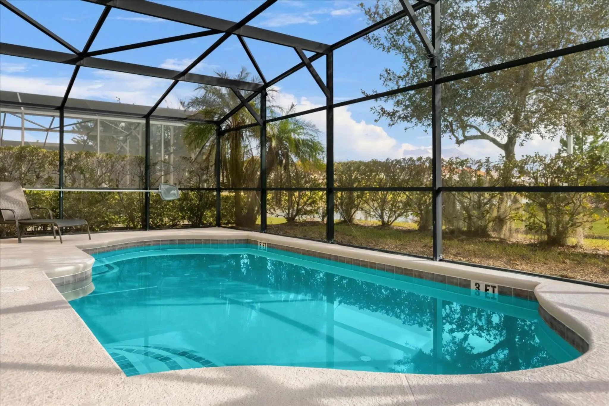 Property building in 4 Bedrooms 3 Bathrooms Veranda Palms 4461 Np