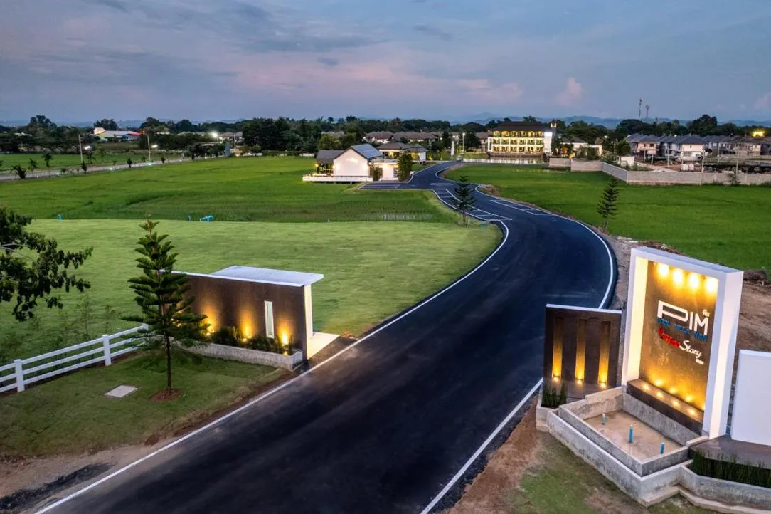 Inner courtyard view in Pim Pool Villa Nan