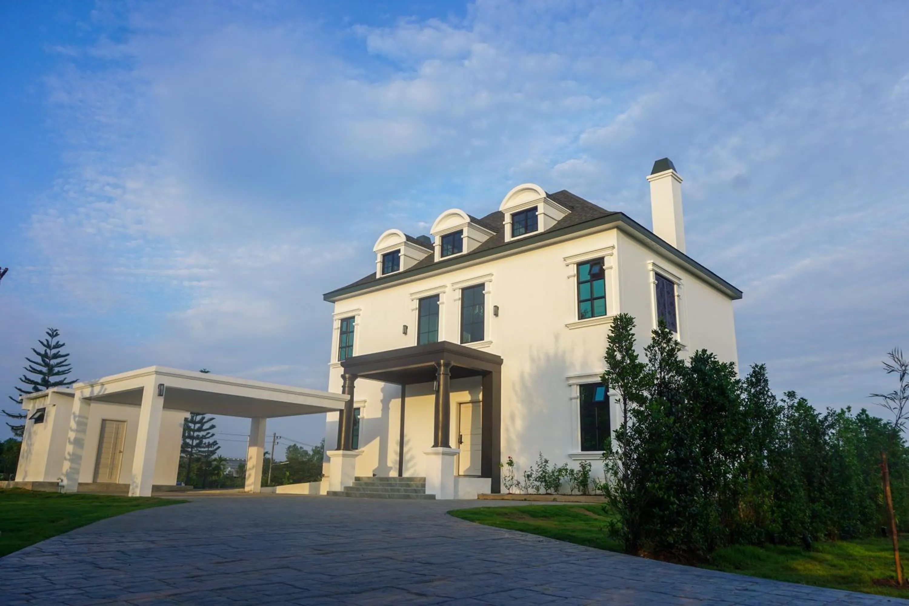 Property building in Pim Pool Villa Nan