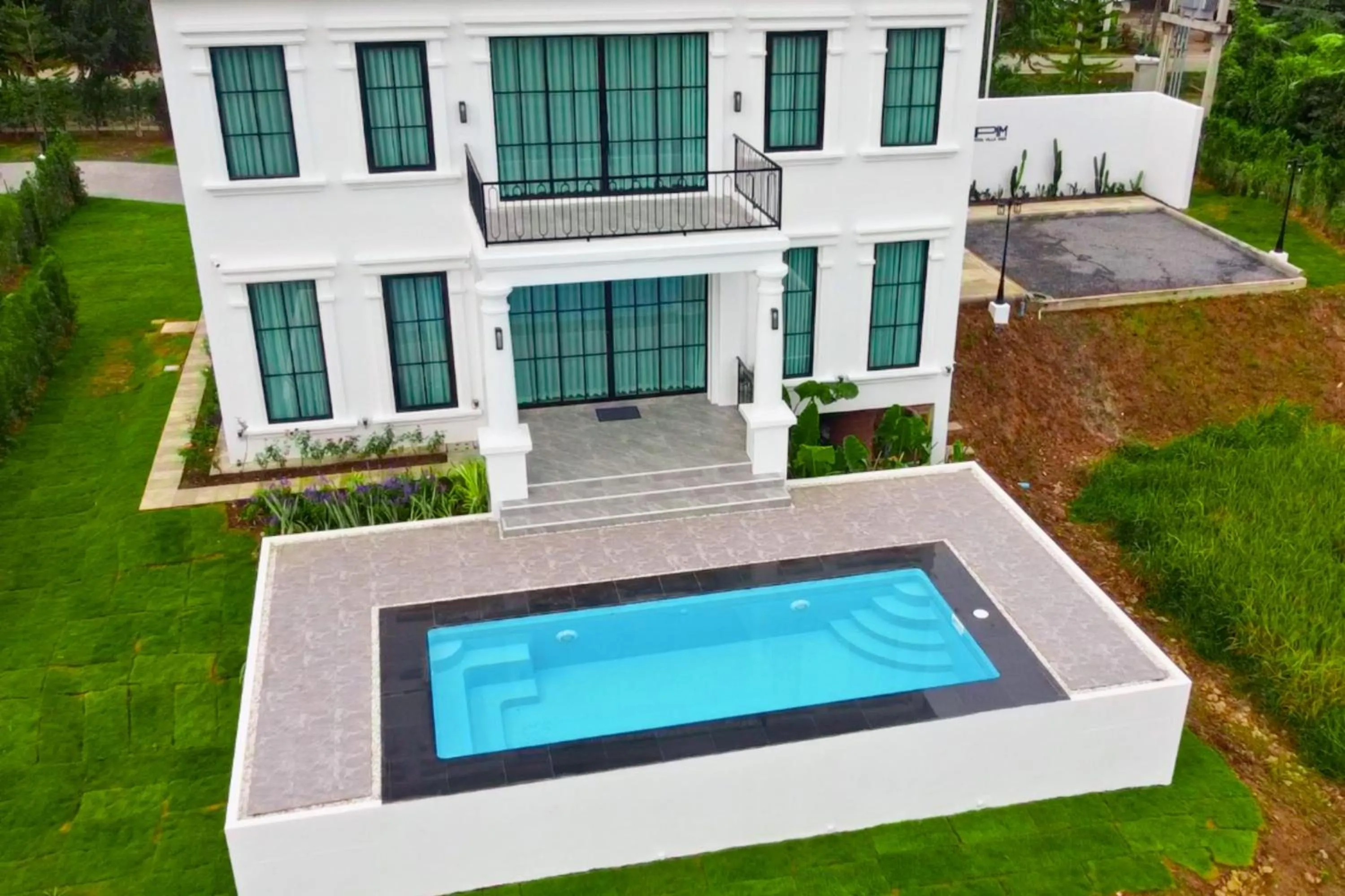 Swimming pool in Pim Pool Villa Nan