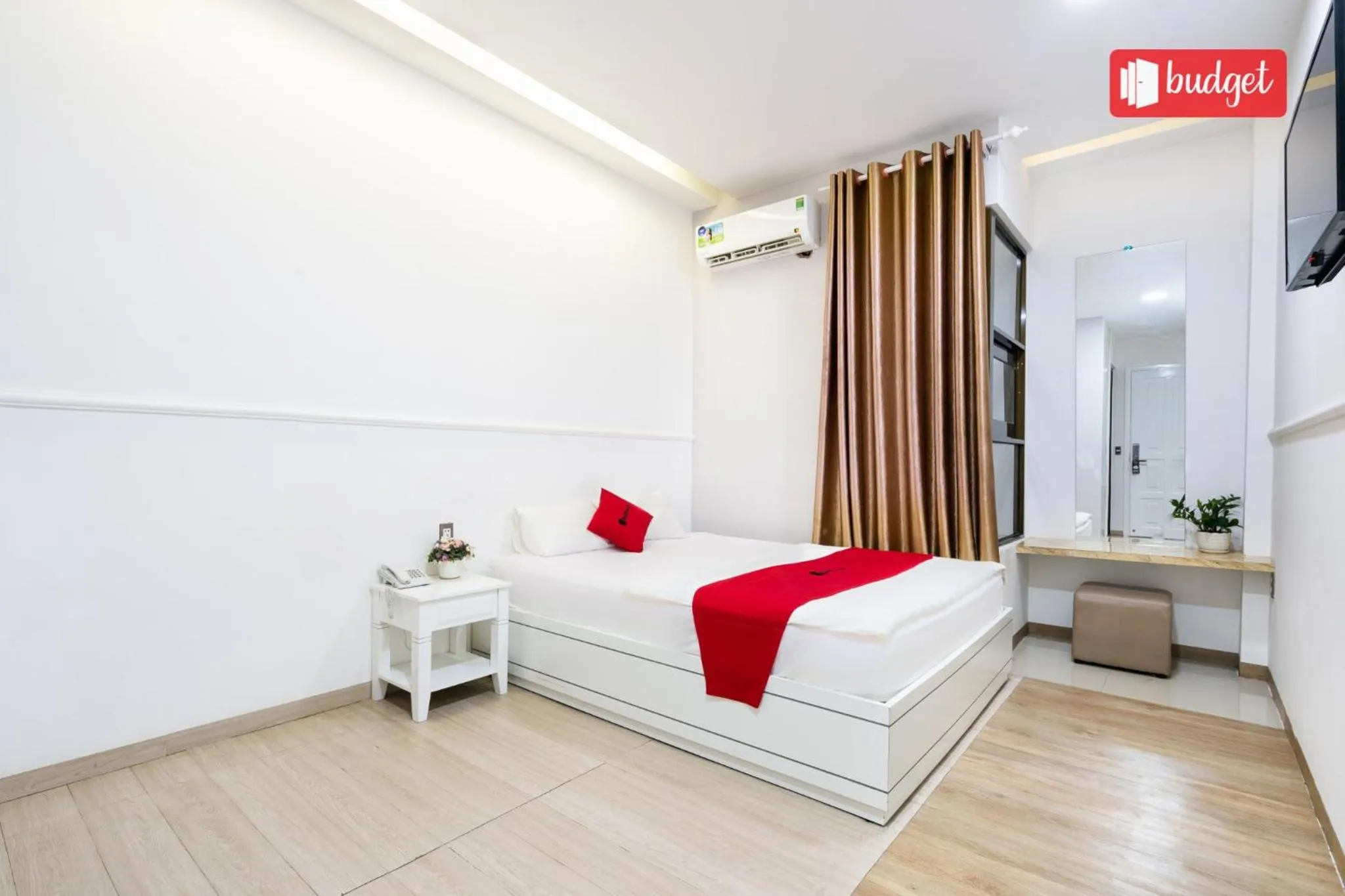 Bed in Khanh Linh Hotel