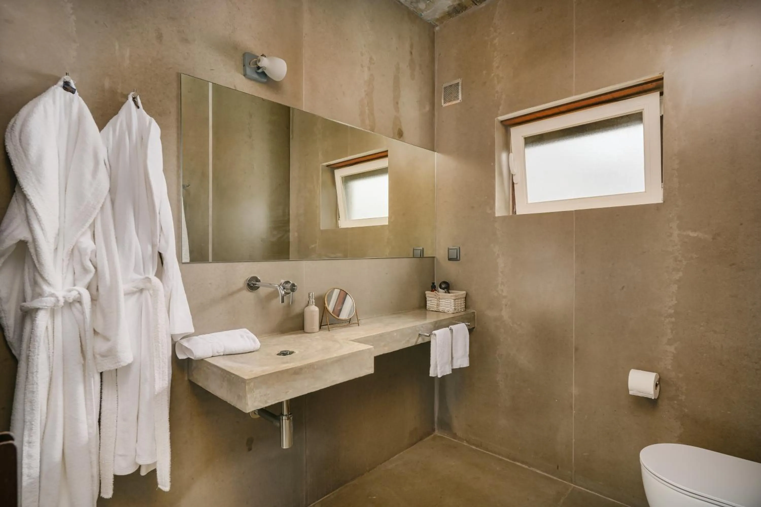 Shower in Azenhas do Mar Valley House