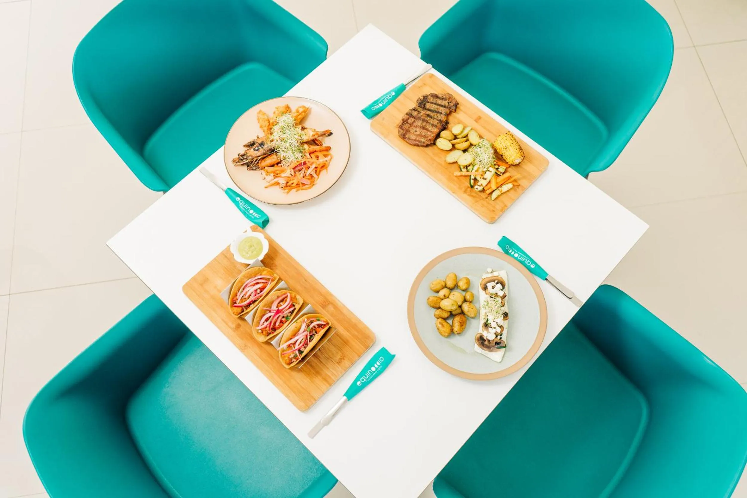 Restaurant/places to eat in Equinoccio Hotel