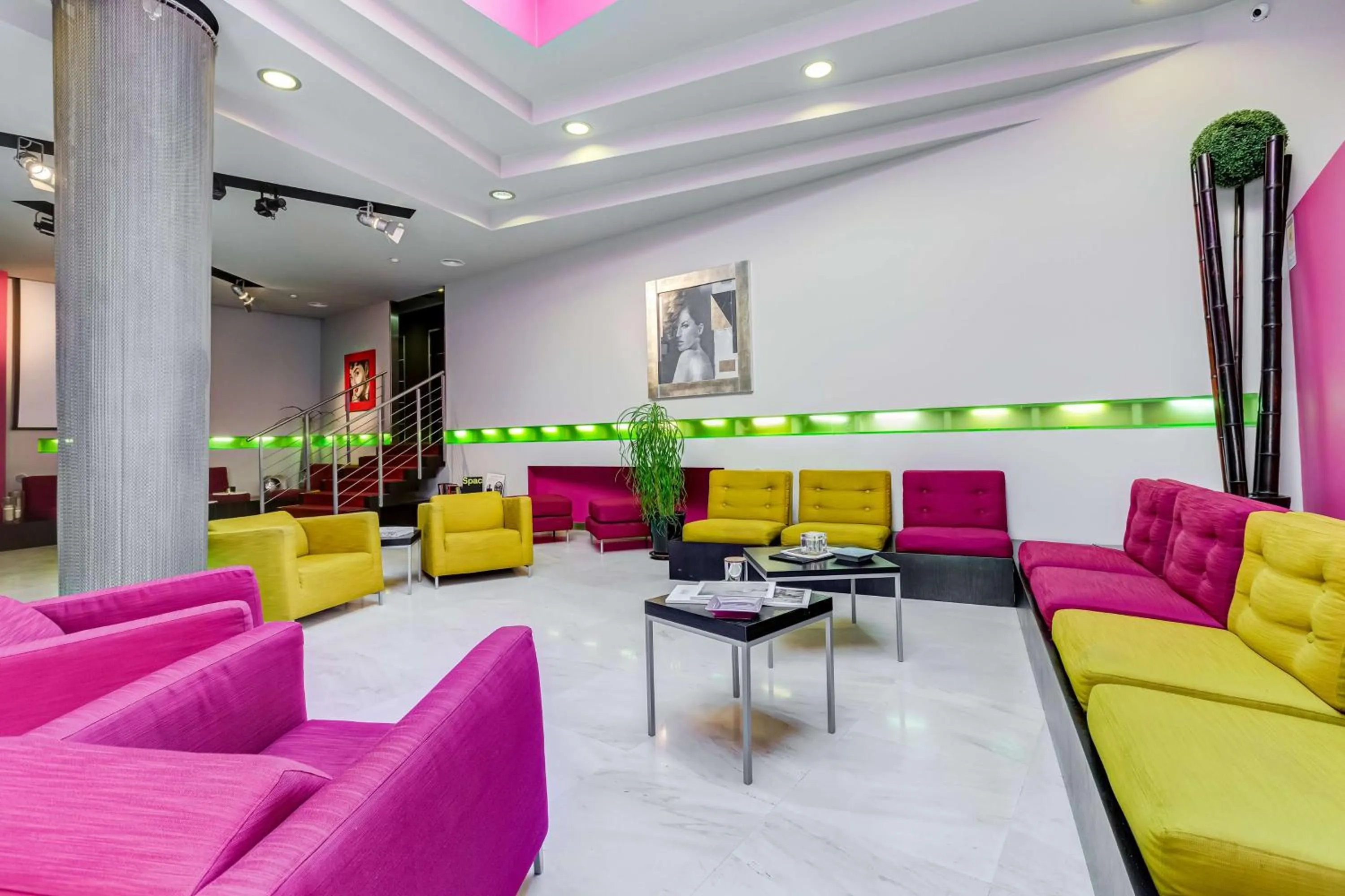 Lobby or reception in Best Western Cinemusic Hotel