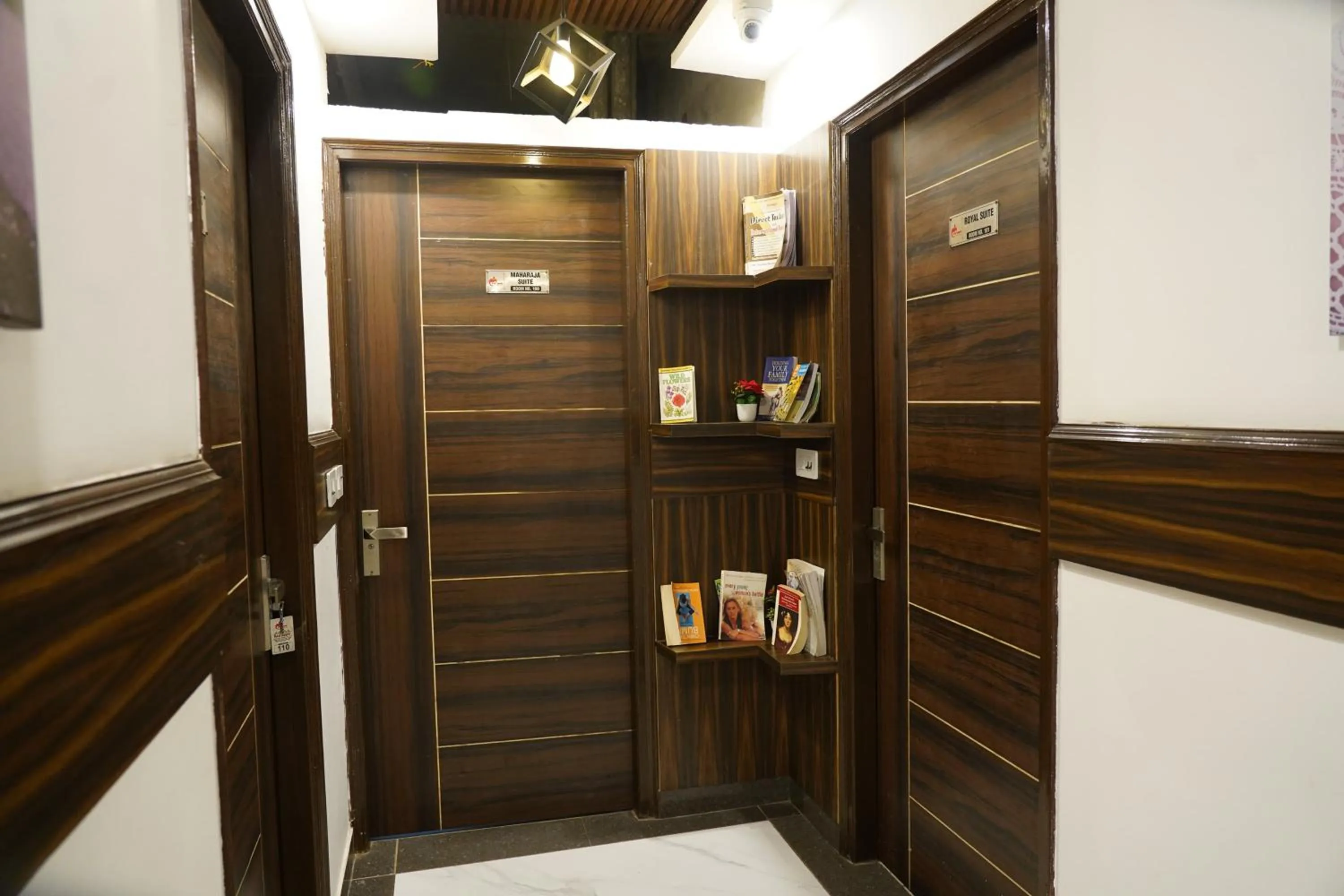 Property building in Hotel Red Apple Near Railway Station Chandigarh