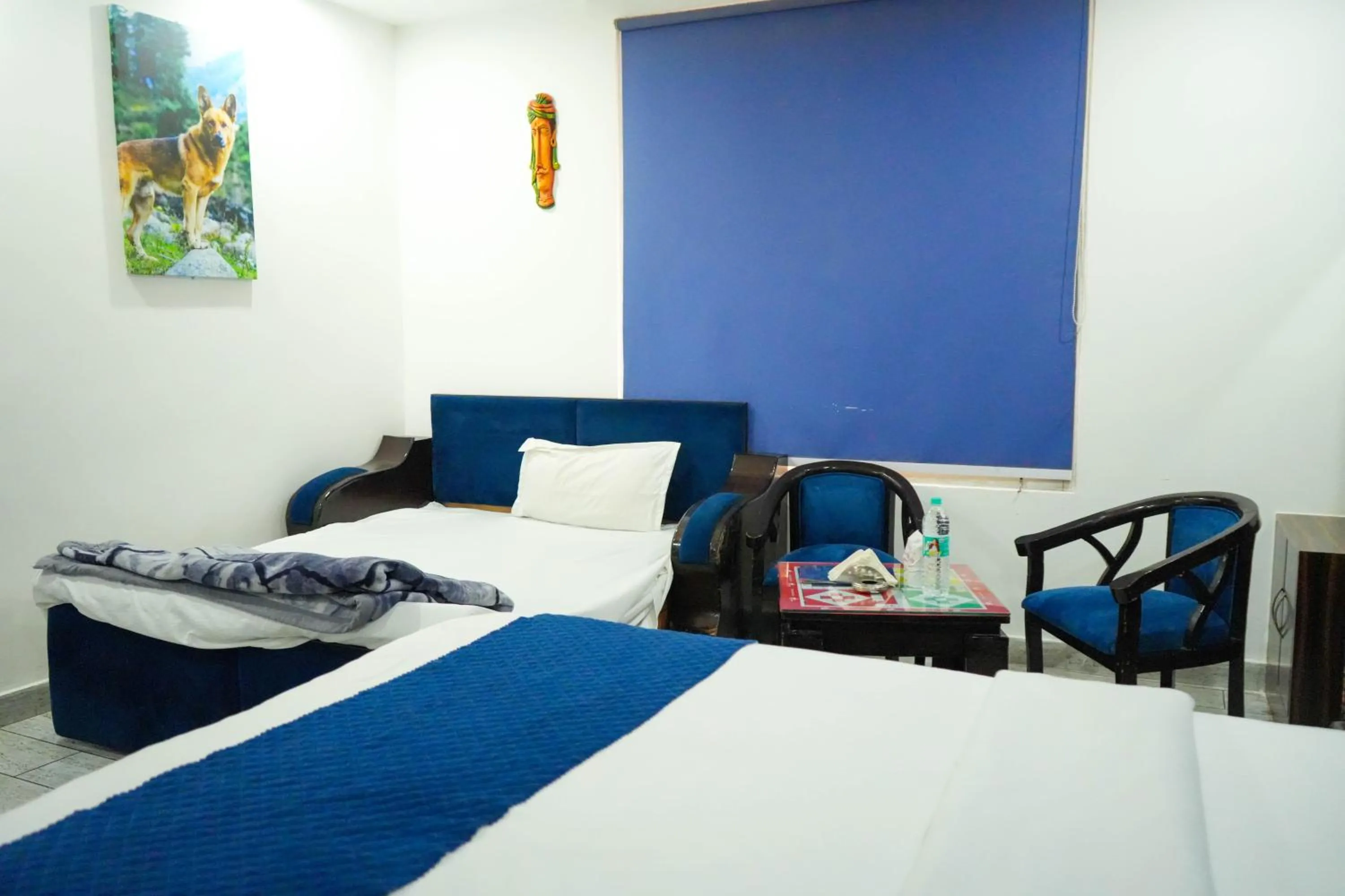 Bedroom, Bed in Hotel Red Apple Near Railway Station Chandigarh