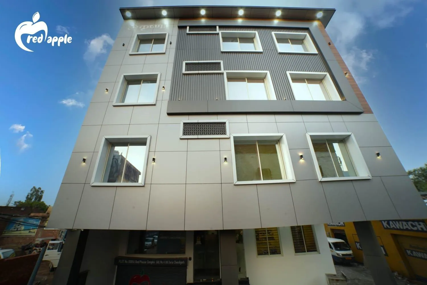 Property building in Hotel Red Apple Near Railway Station Chandigarh