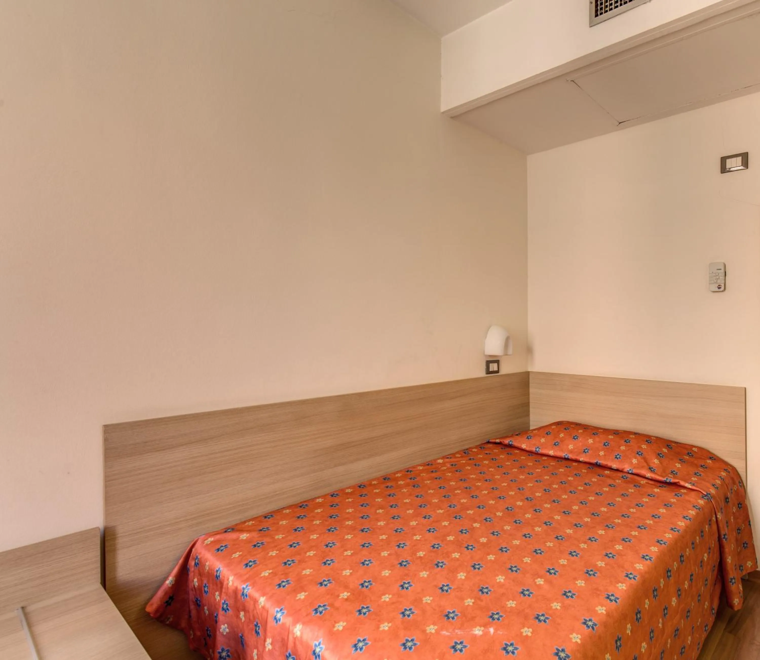 Bed in Hotel San Remo