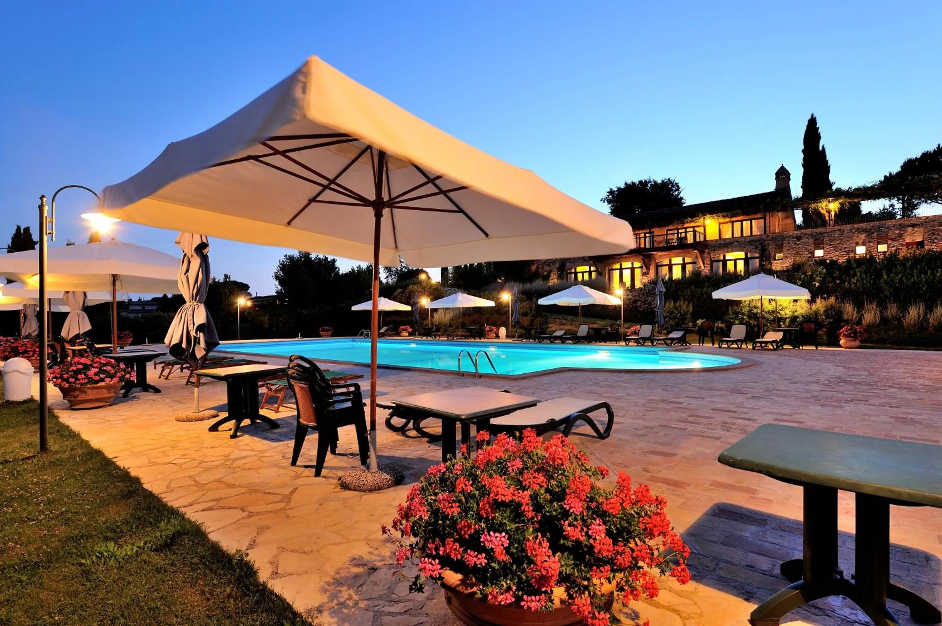 Swimming pool in Ripa Relais Colle Del Sole