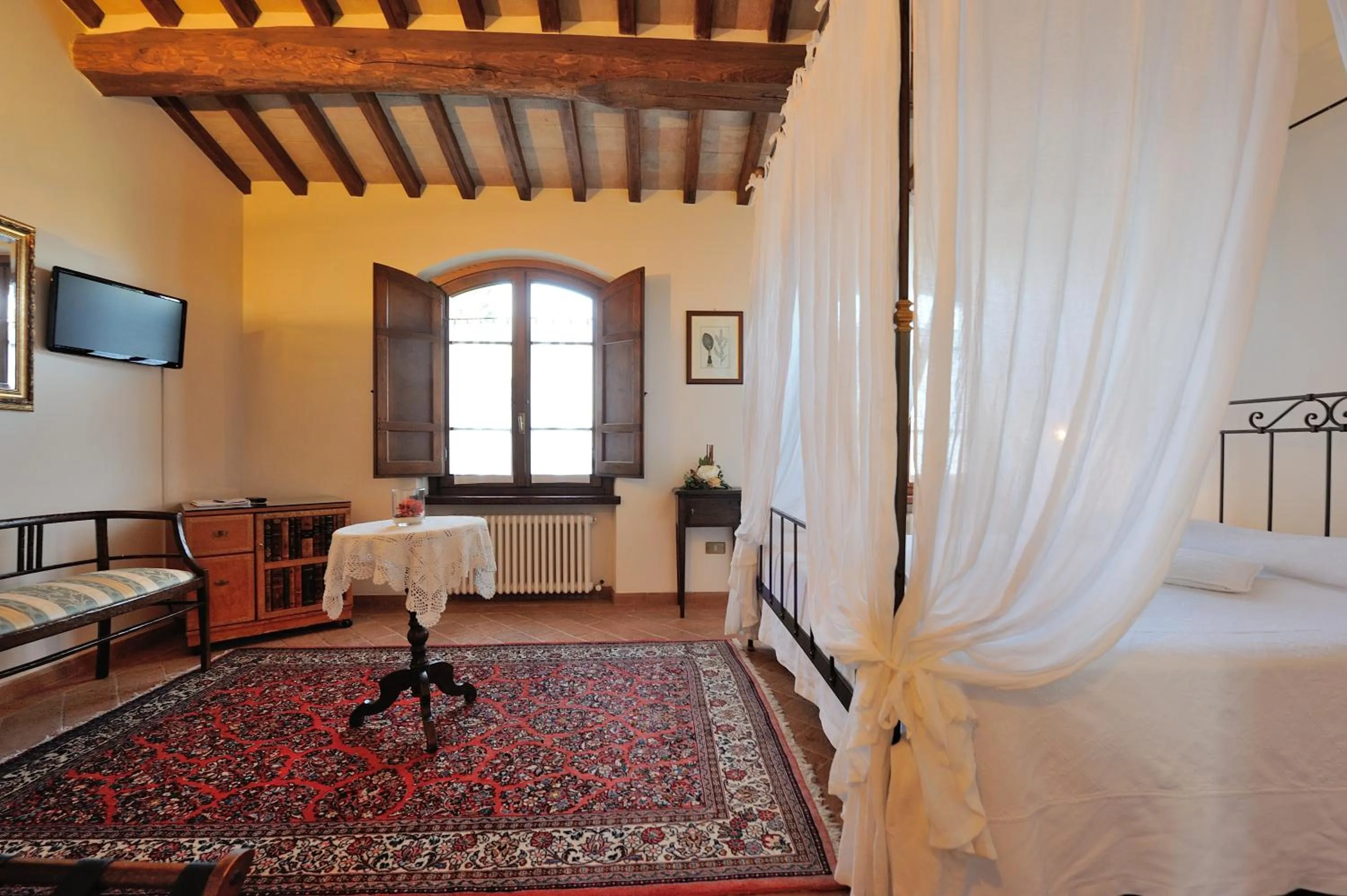 Photo of the whole room, Bed in Ripa Relais Colle Del Sole