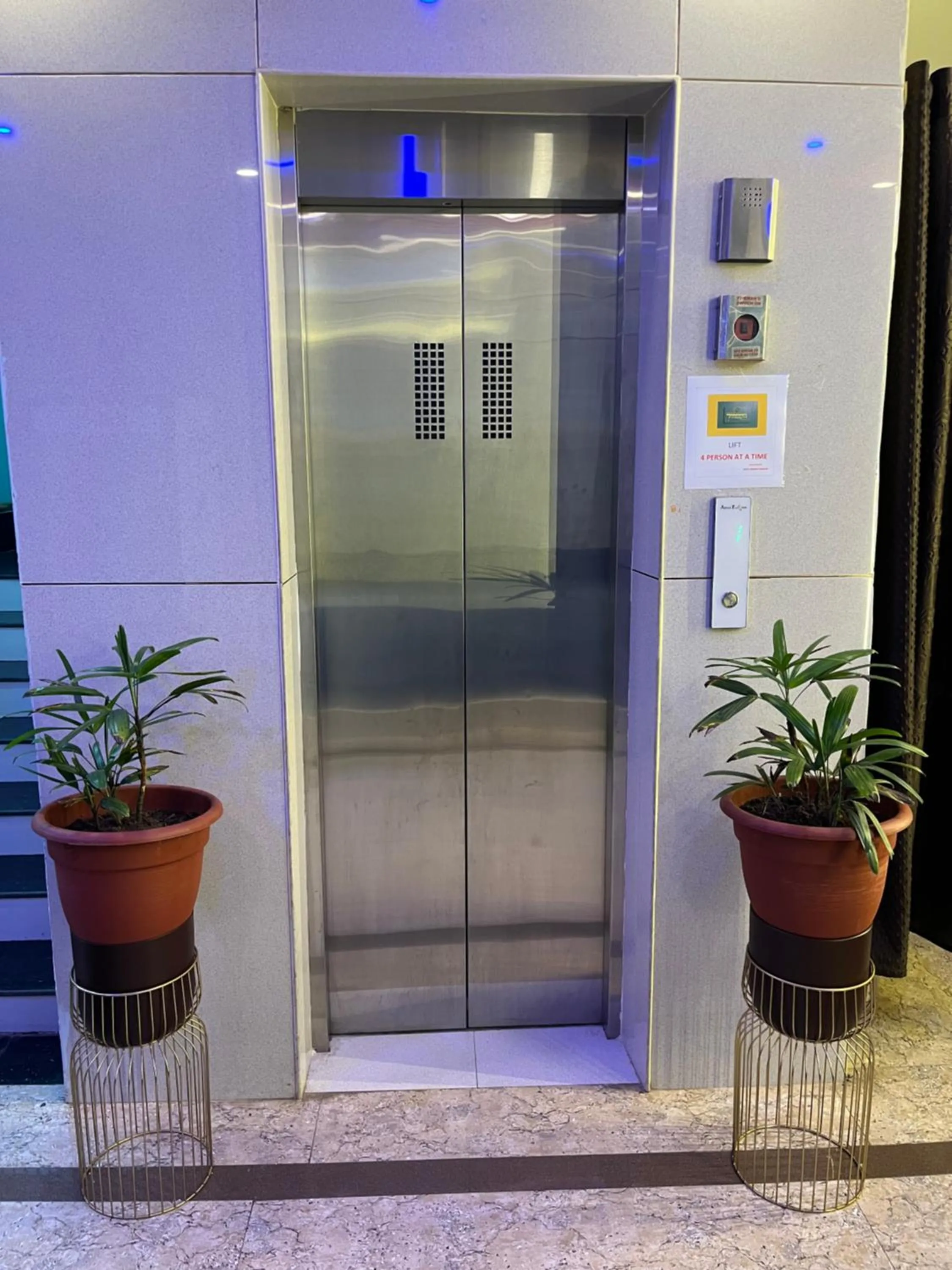 Hotel Krishna Paradise