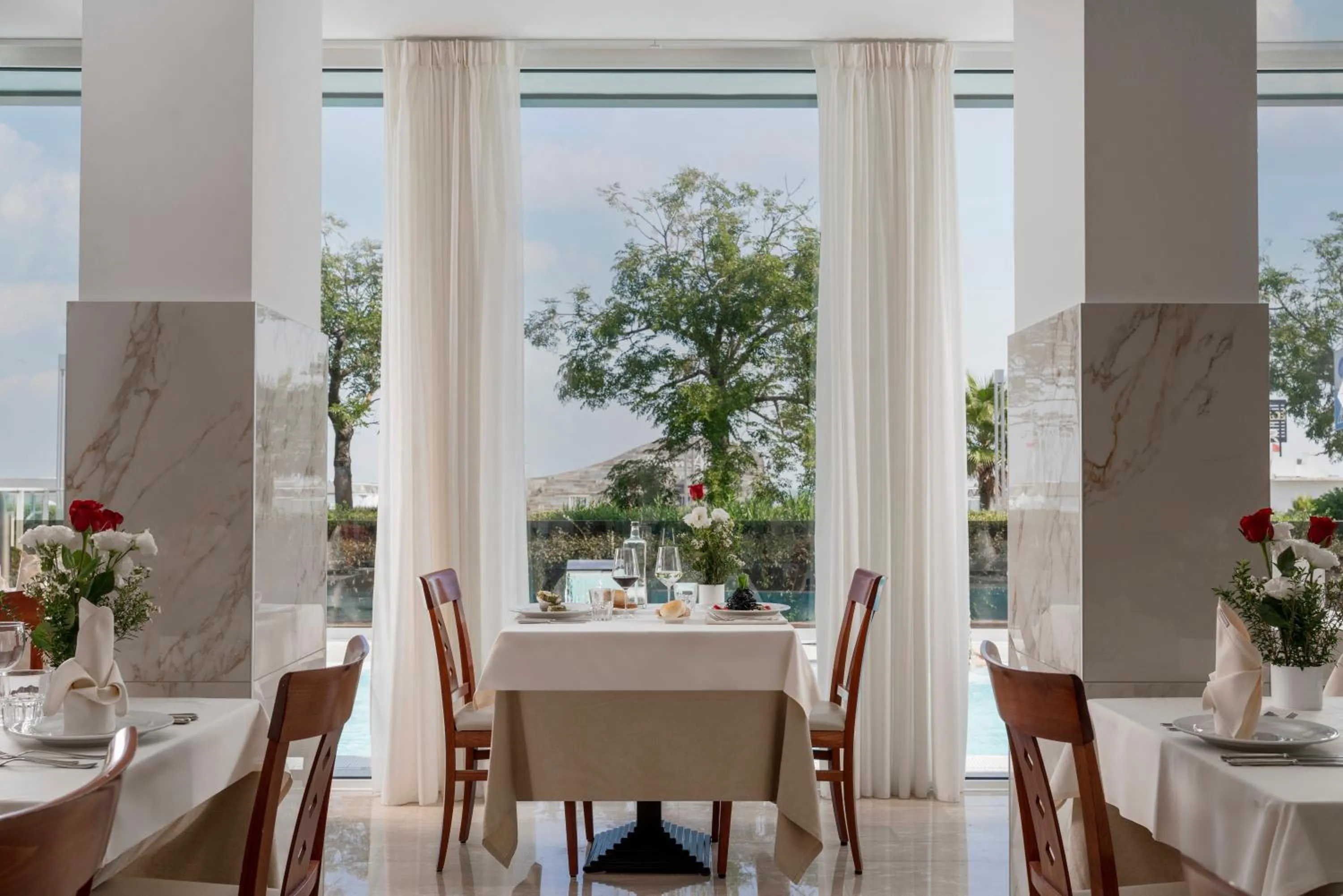 Restaurant/places to eat in Hotel Ascot Riccione