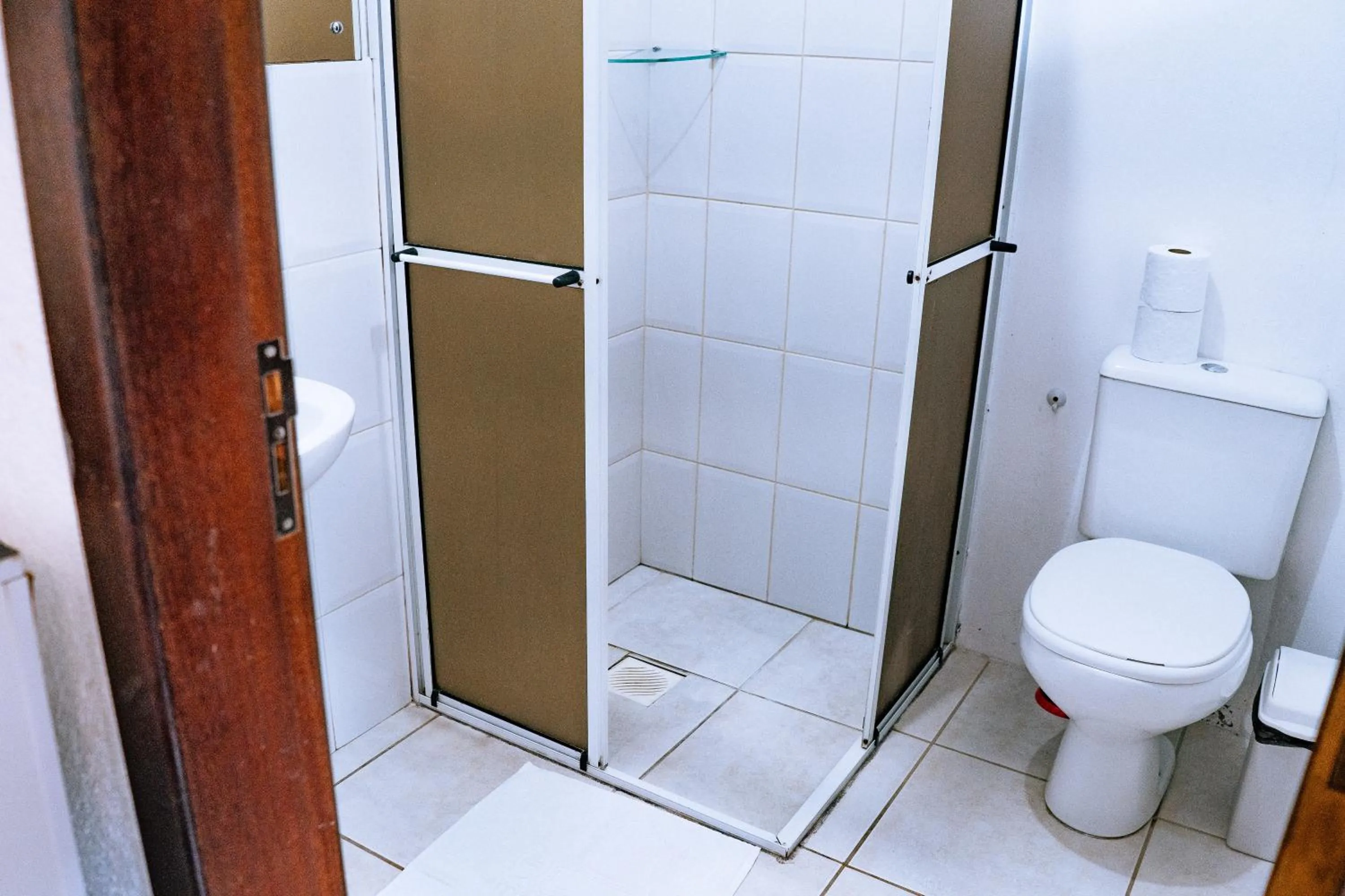 Bathroom in Hi Adventure