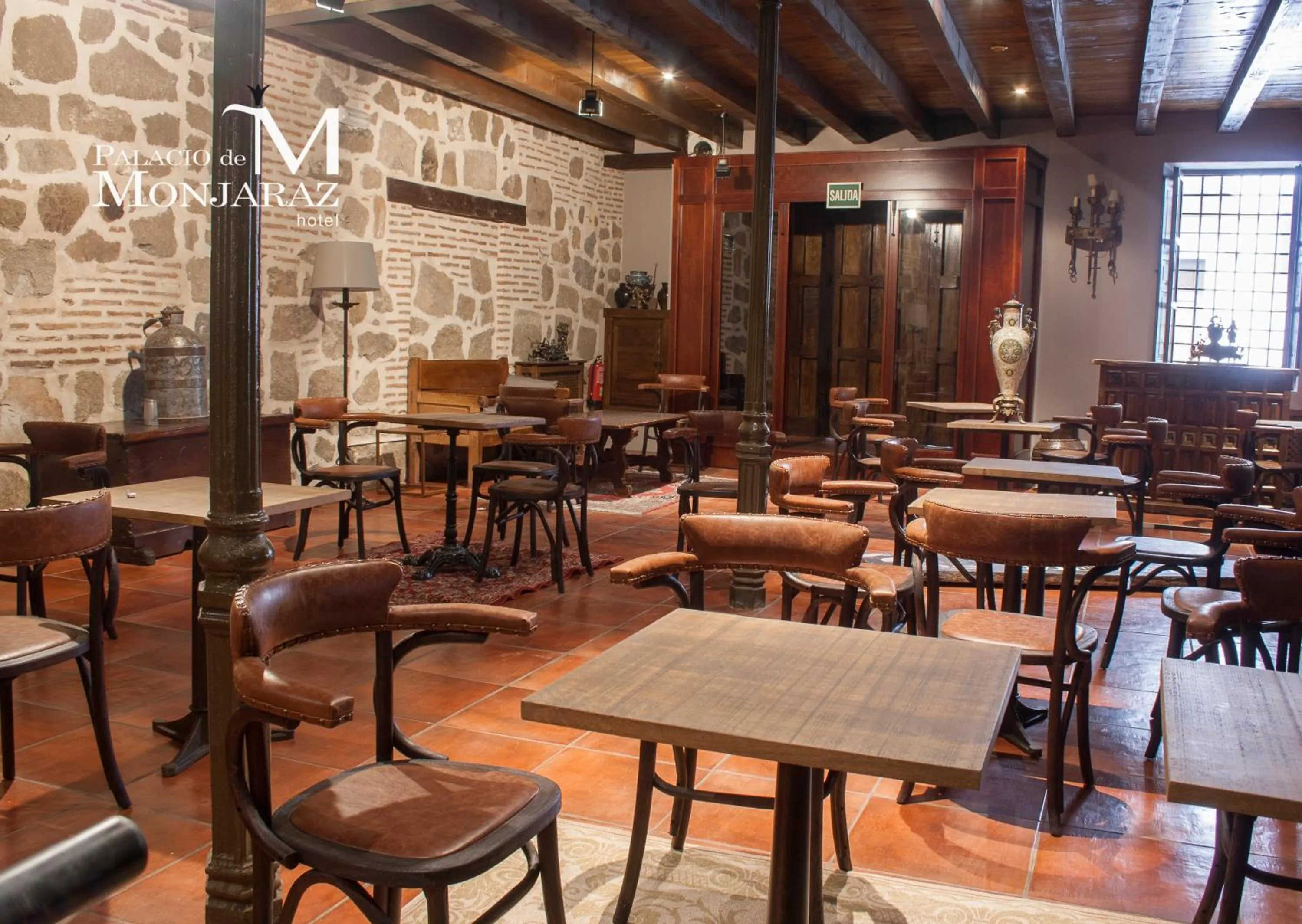 Lounge or bar in Palacio de Monjaraz