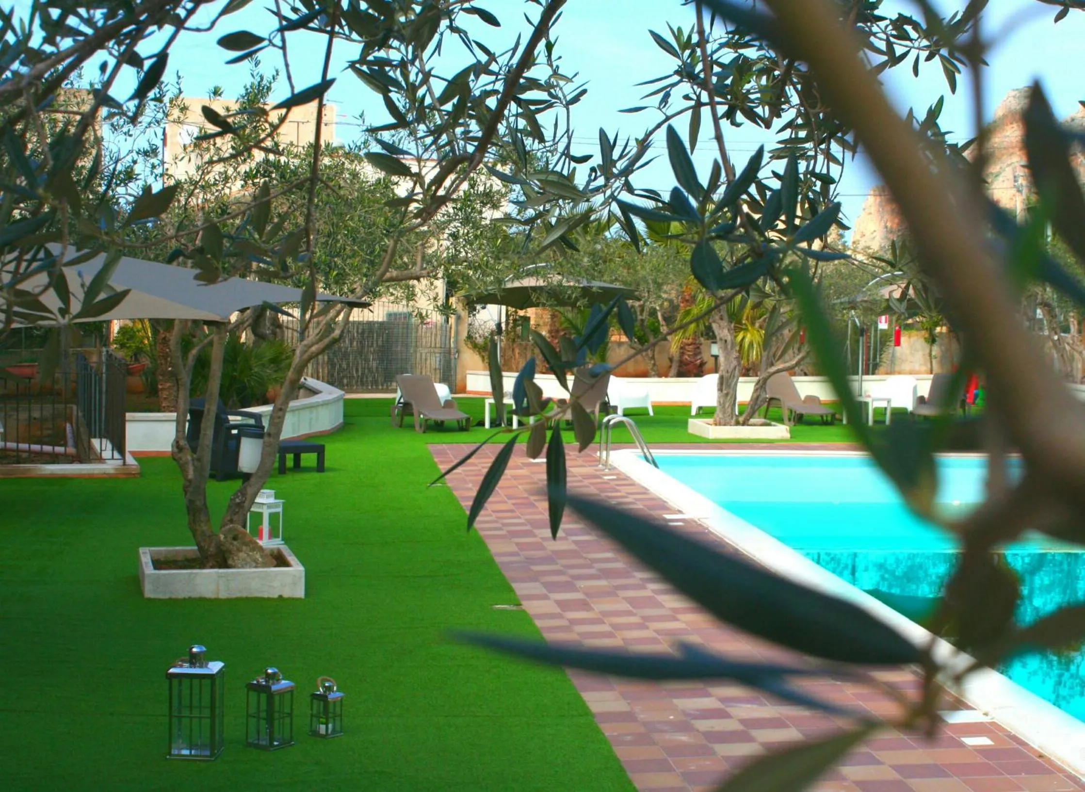 Swimming pool in Hotel Achibea