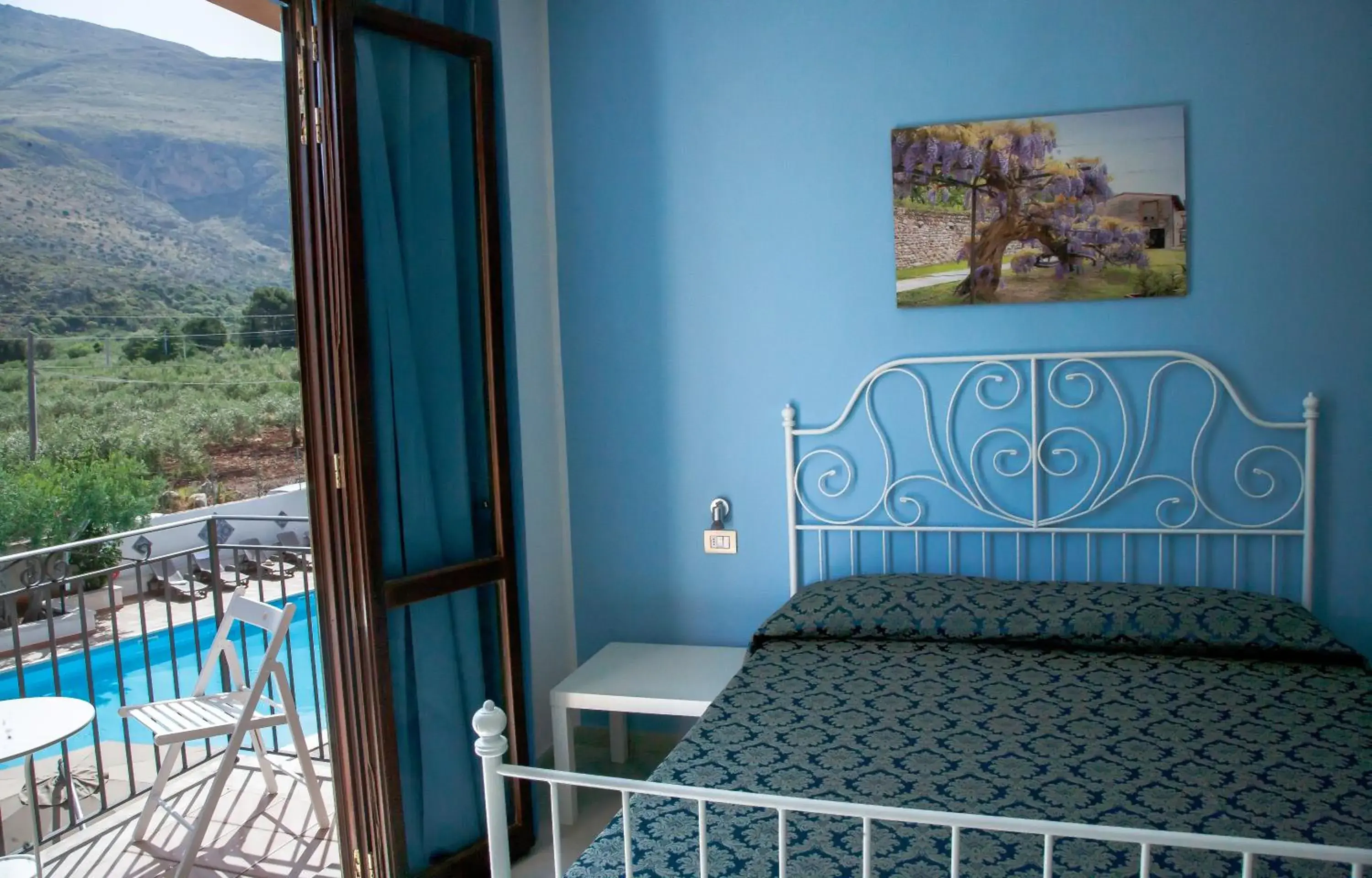 Double Room in Hotel Achibea Double Room in Hotel Achibea