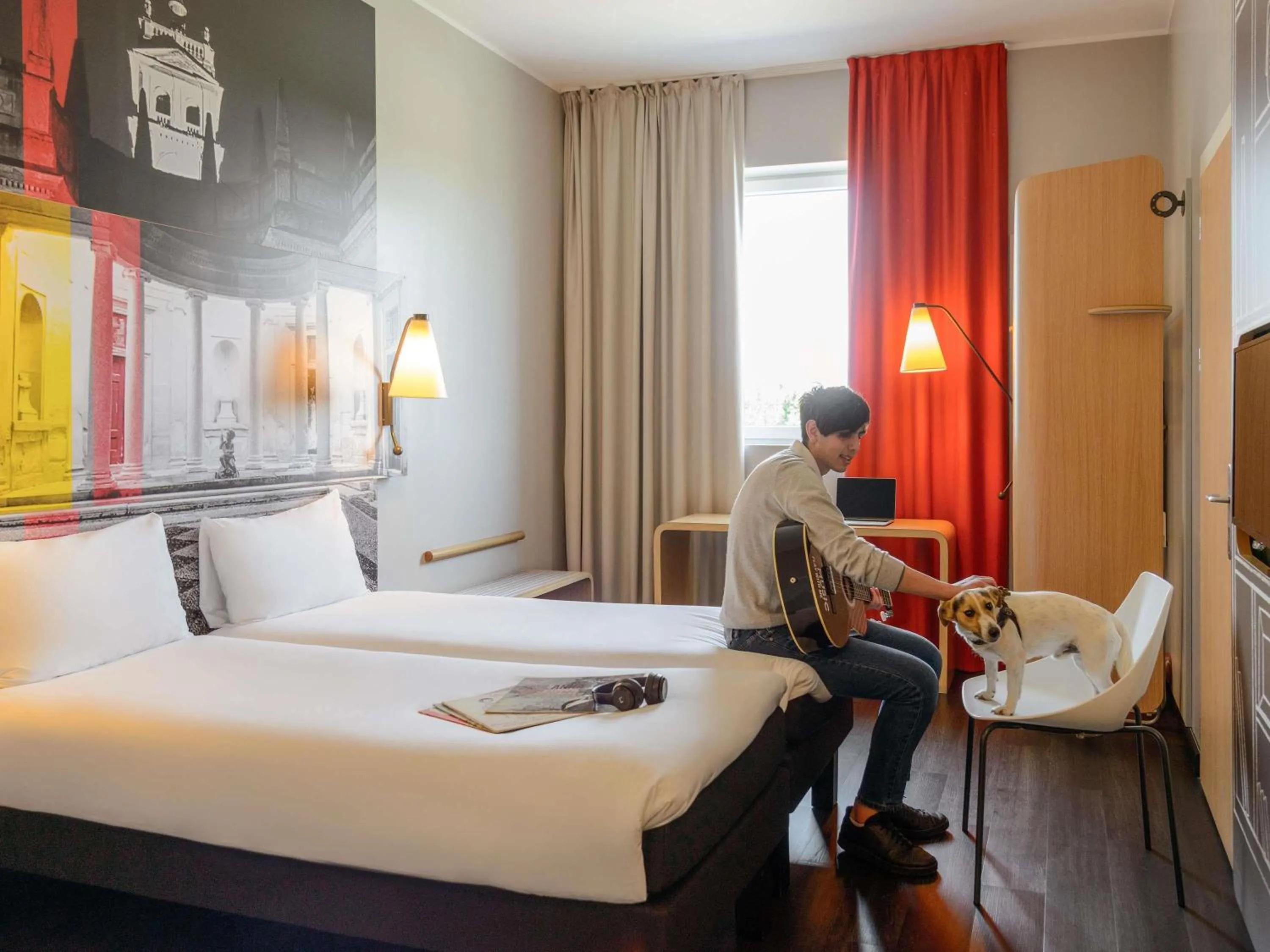 Bedroom, Bed in Ibis Milano Fiera