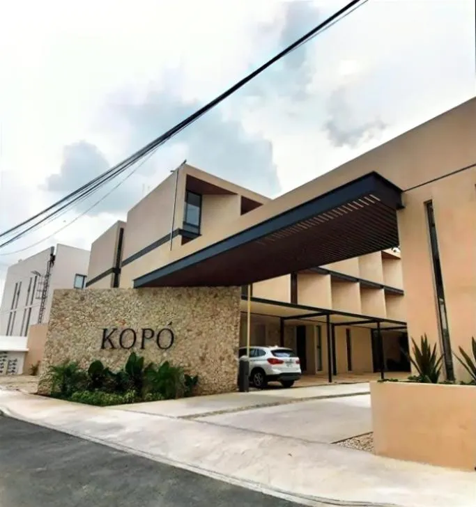 New & beautiful apartment GF with private pool