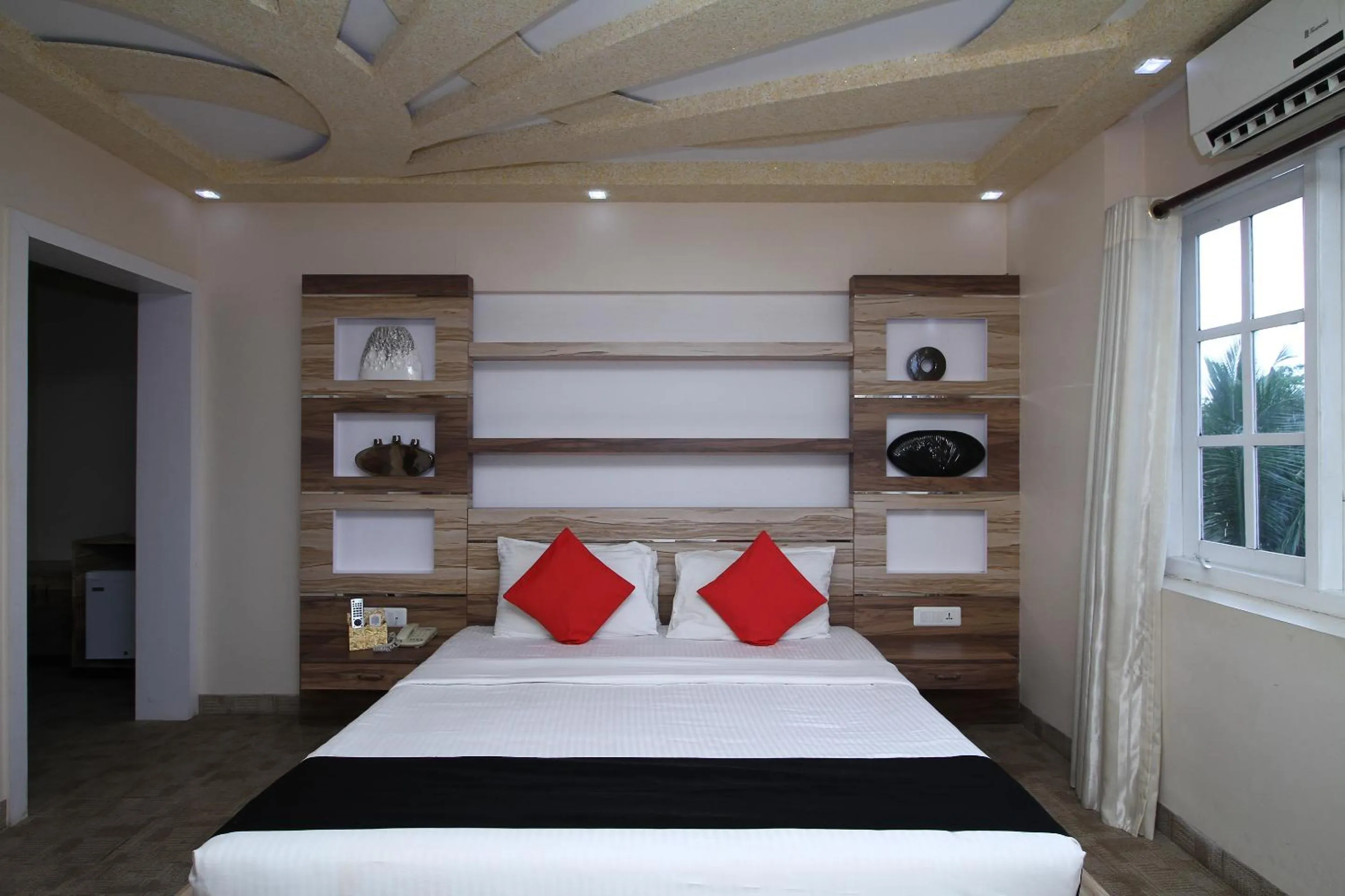 Bedroom in Royal Castle Hotel