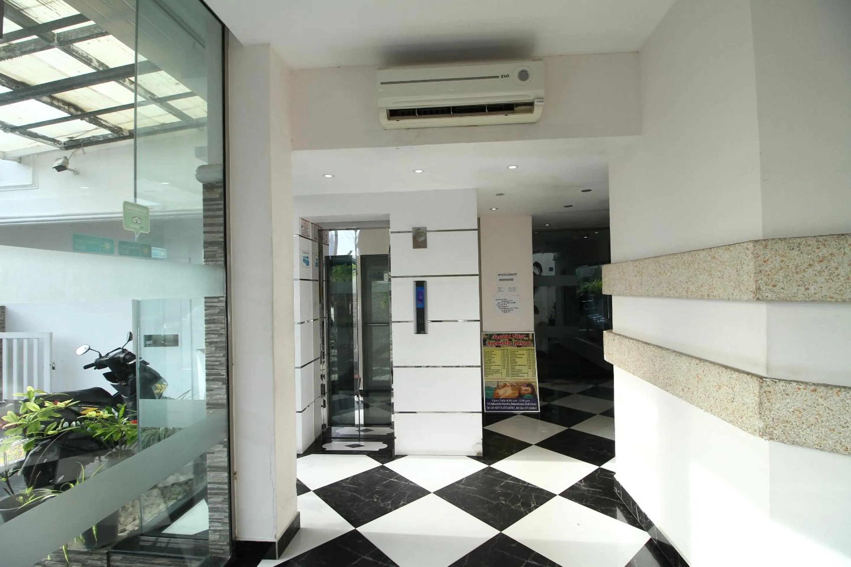 Lobby or reception in Royal Castle Hotel